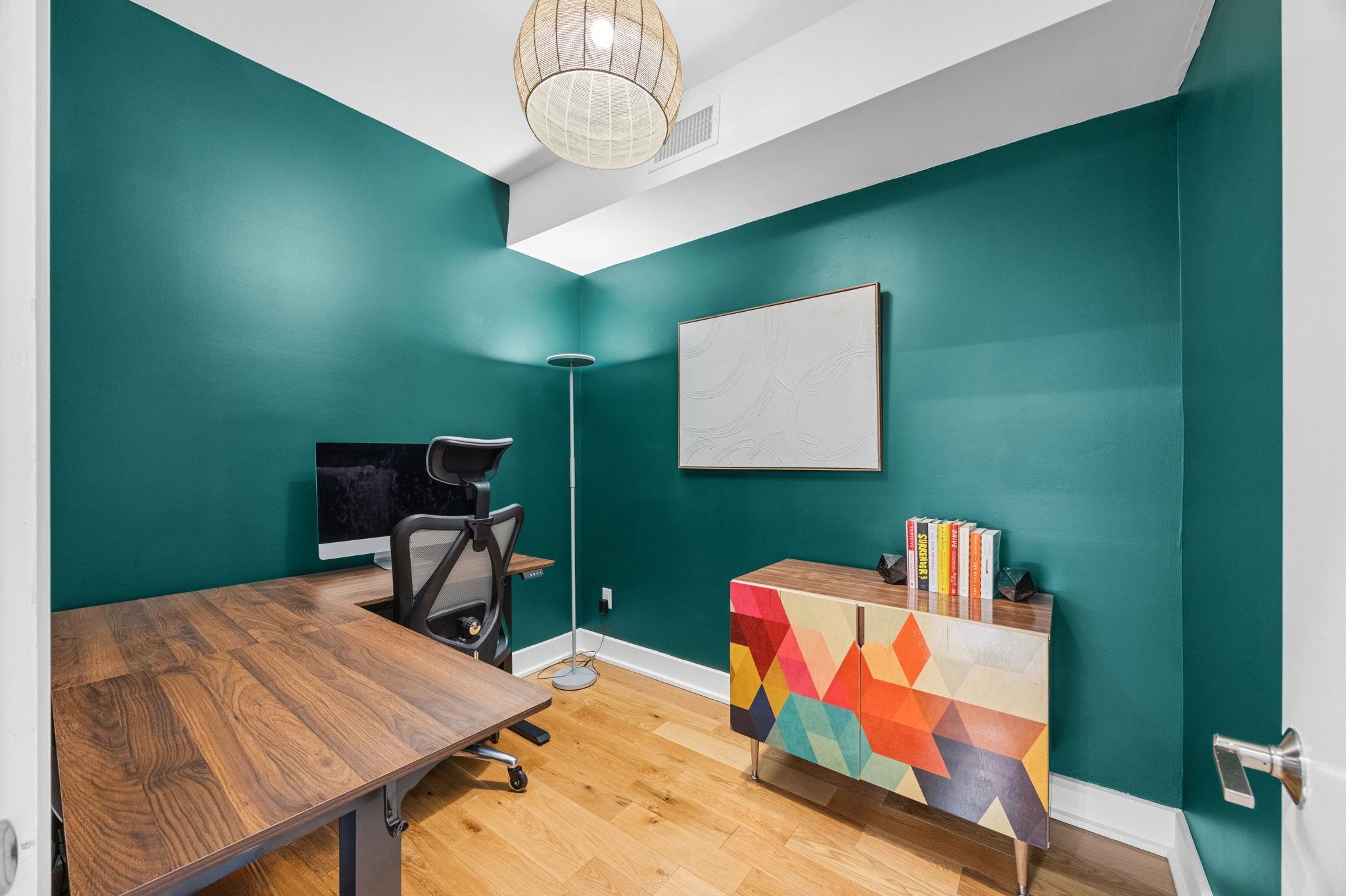 208 YORK ST Unit: 1