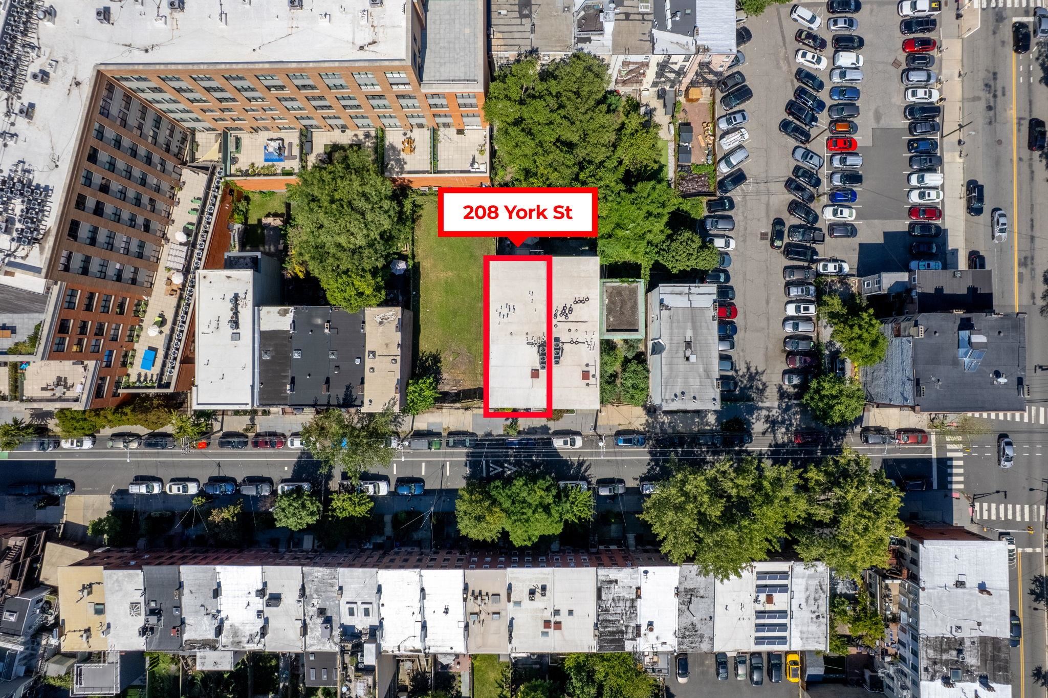 208 YORK ST Unit: 1