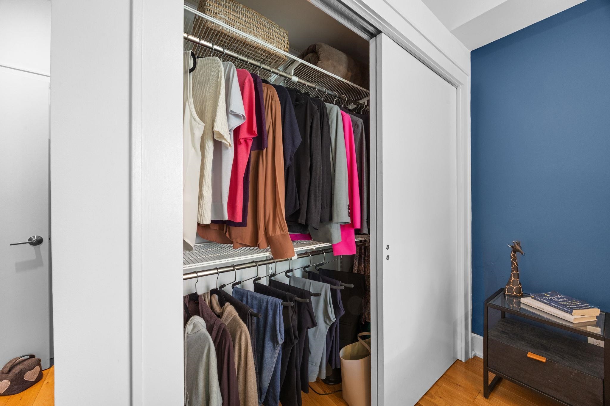 208 YORK ST Unit: 1