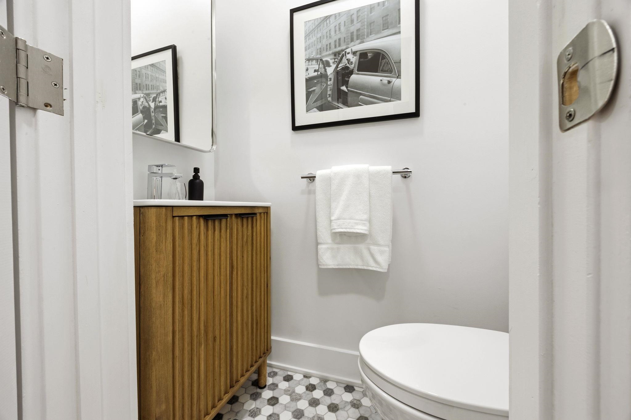 102 COLGATE ST Unit: 101