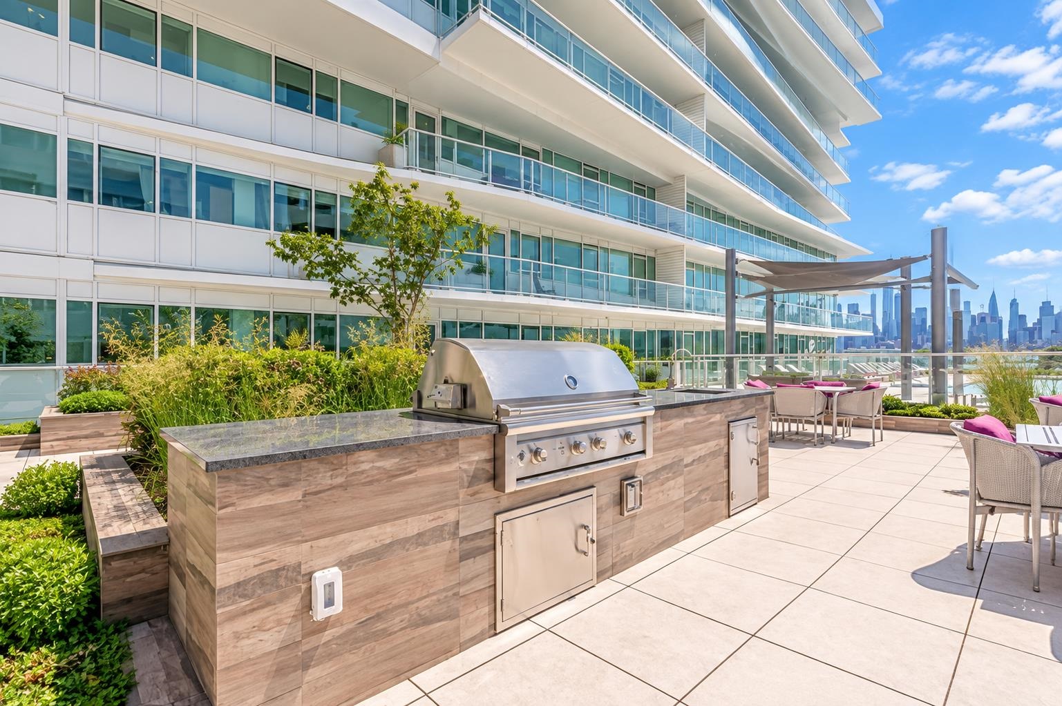 800 AVENUE AT PORT IMPERIAL Unit: 422