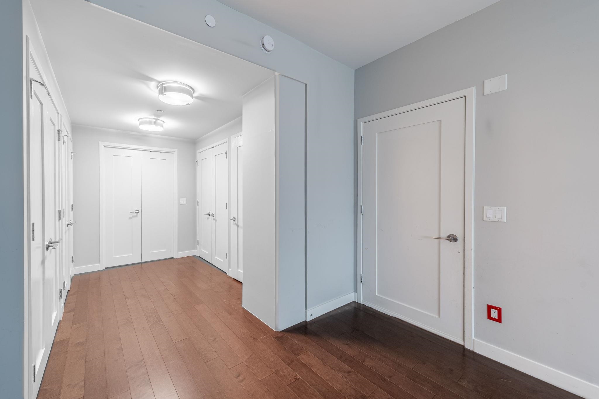 800 AVENUE AT PORT IMPERIAL Unit: 422