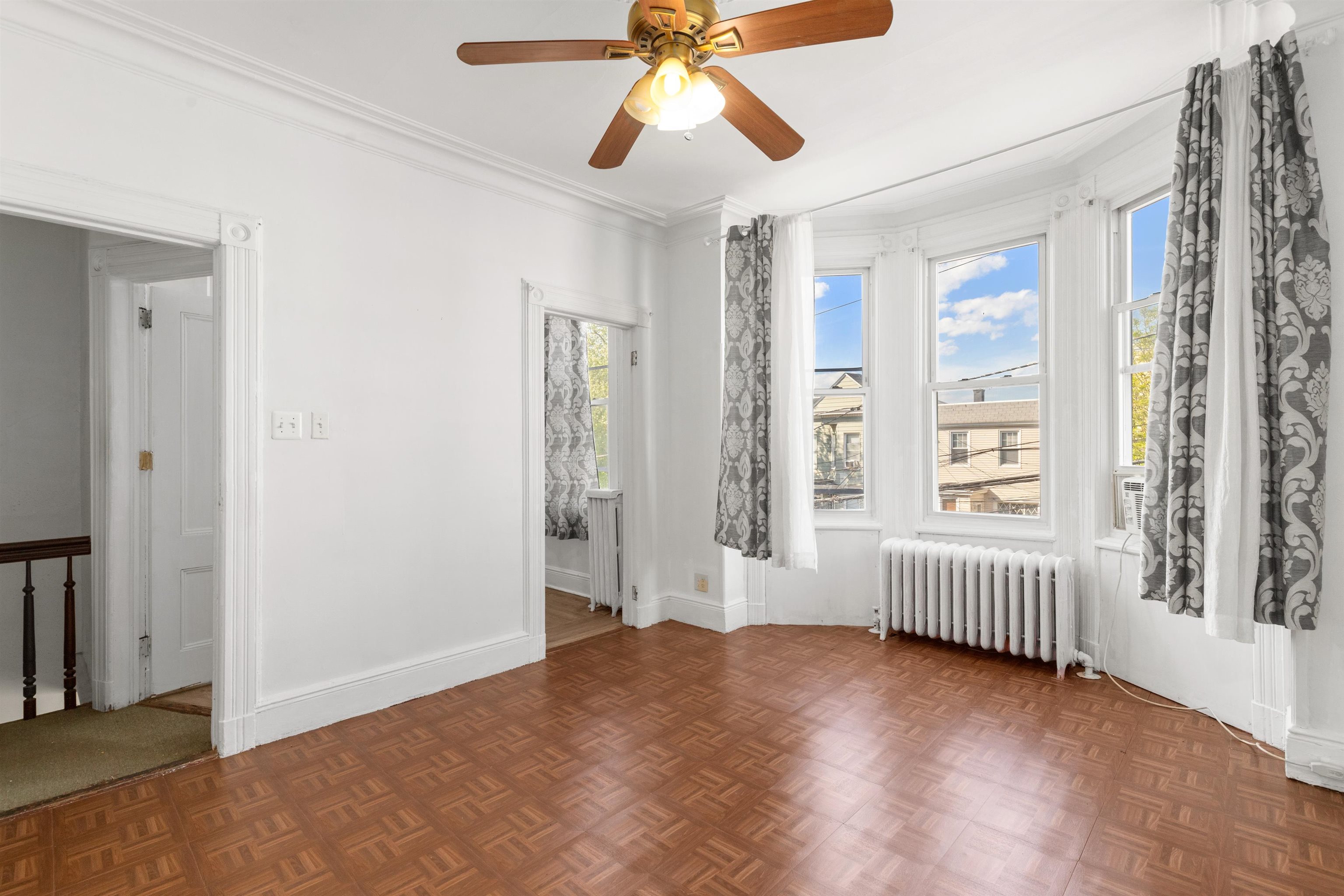 109 GRACE ST Unit: 2