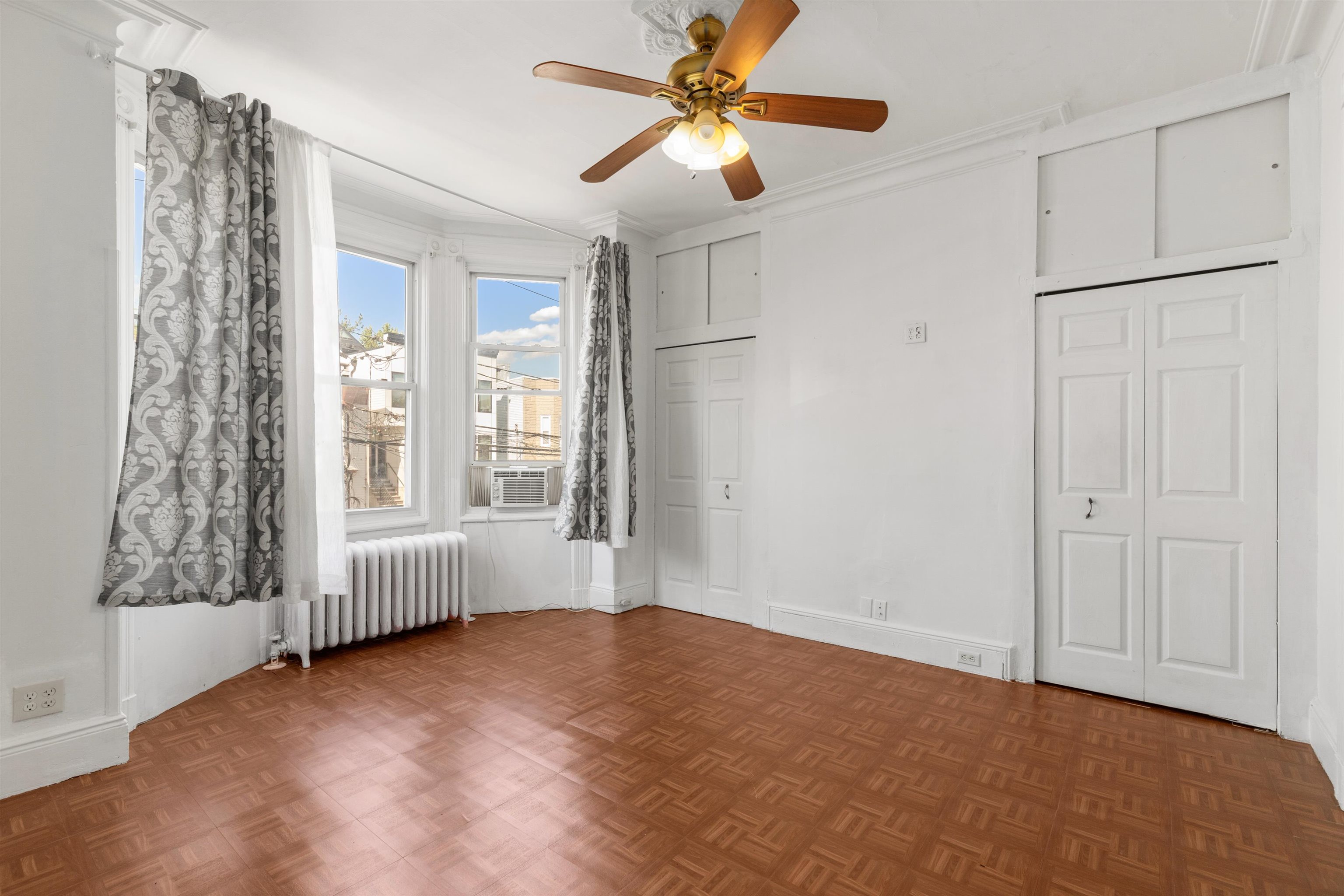 109 GRACE ST Unit: 2