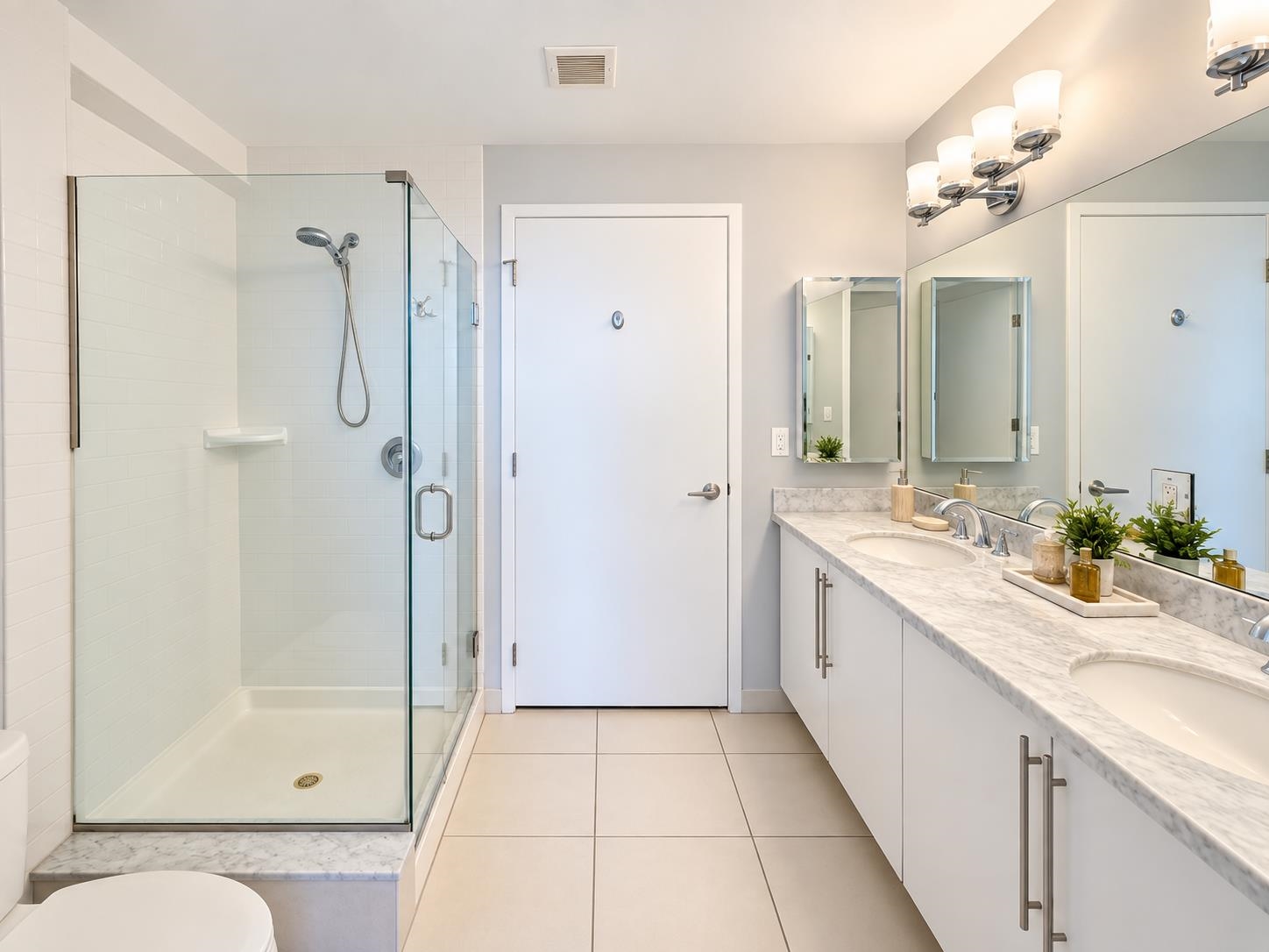149 ESSEX ST Unit: 5S