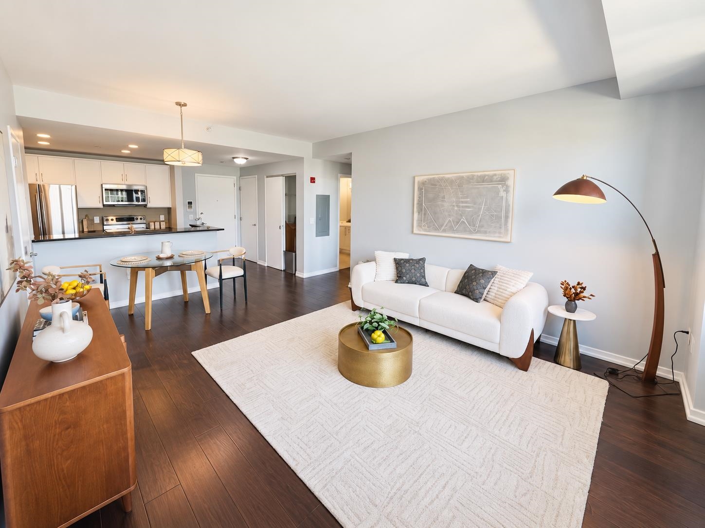 149 ESSEX ST Unit: 5S