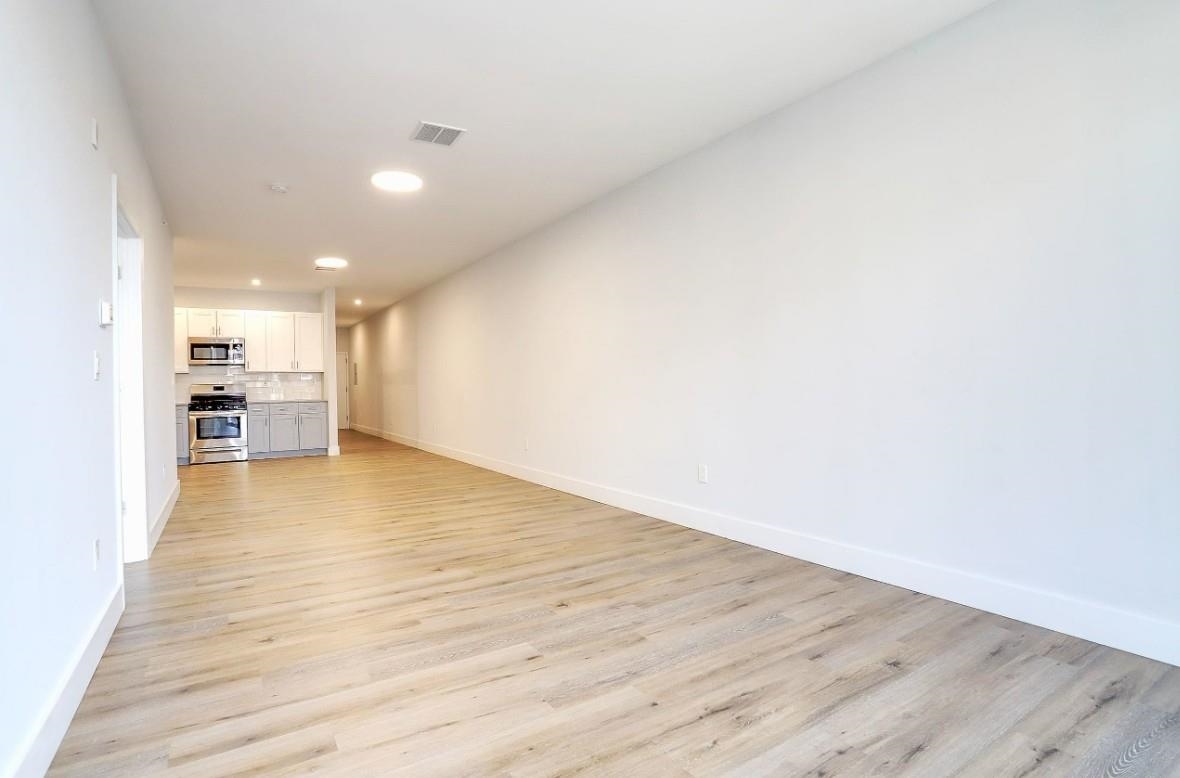 502 BROADWAY