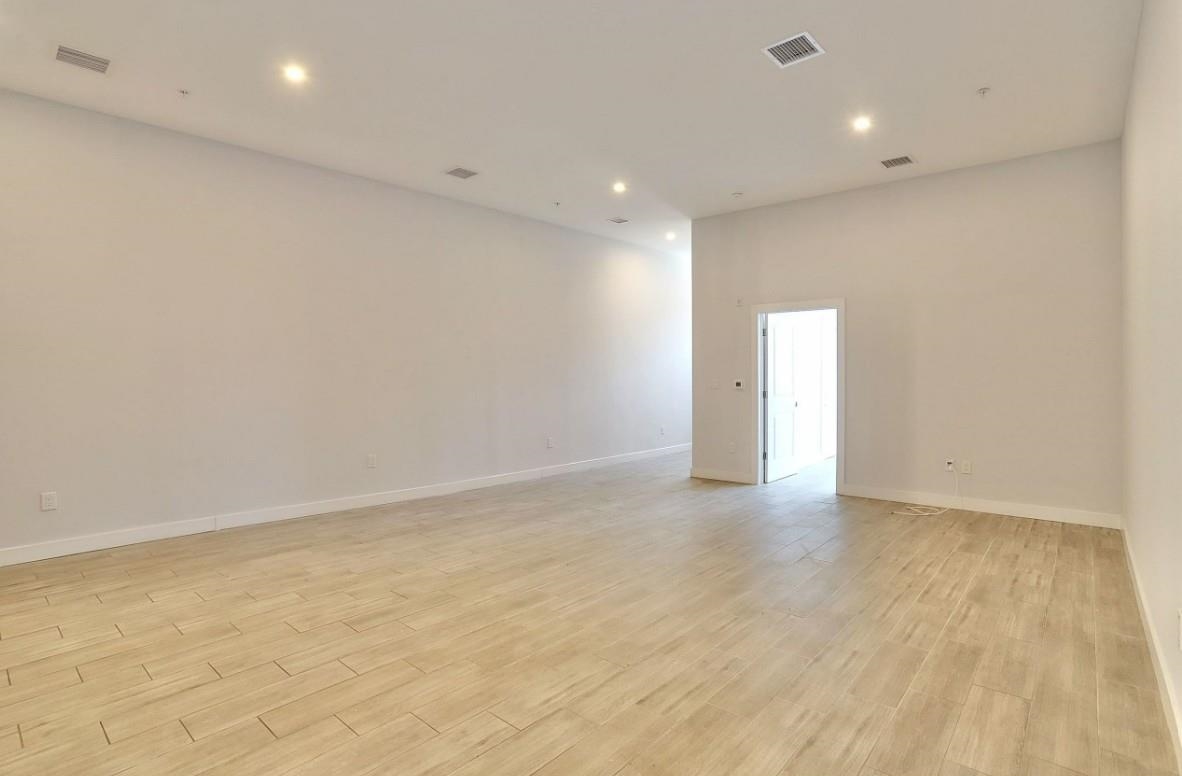 502 BROADWAY