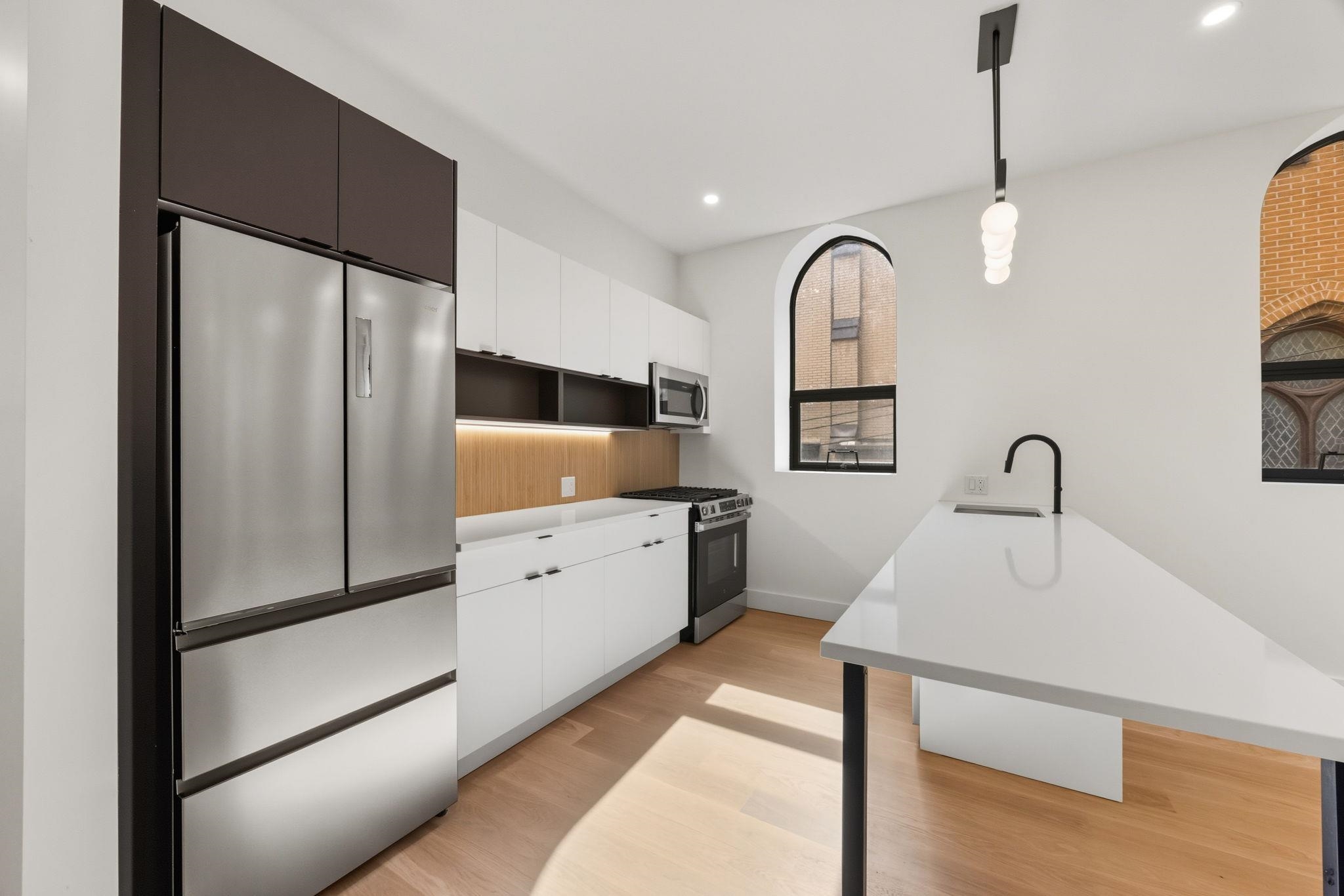 166 HANCOCK AVE Unit: 101