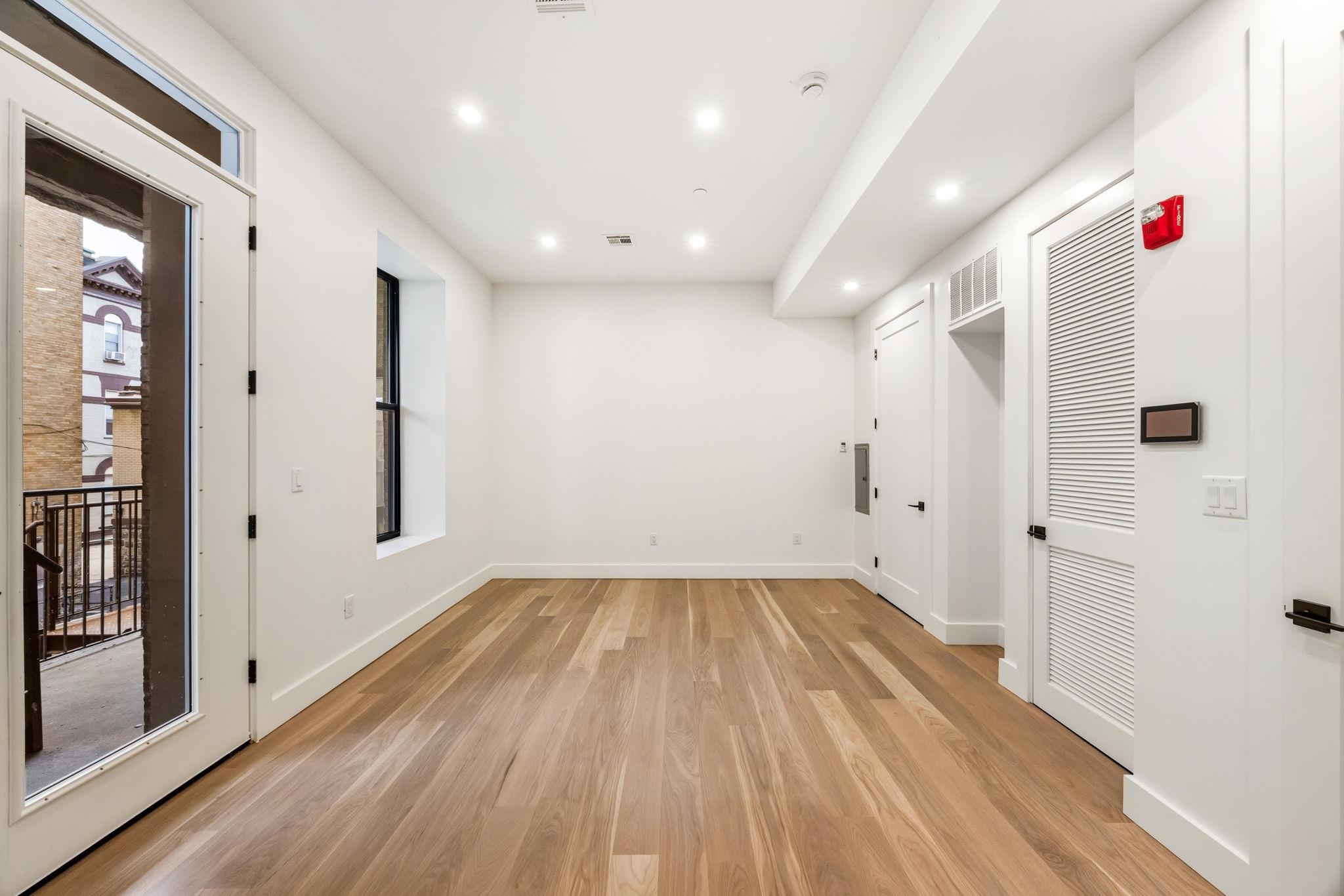 166 HANCOCK AVE Unit: 102