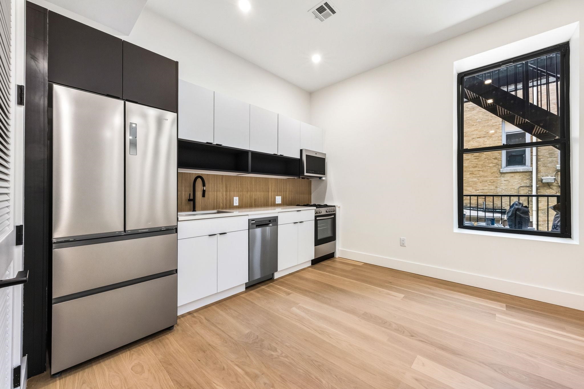 166 HANCOCK AVE Unit: 102