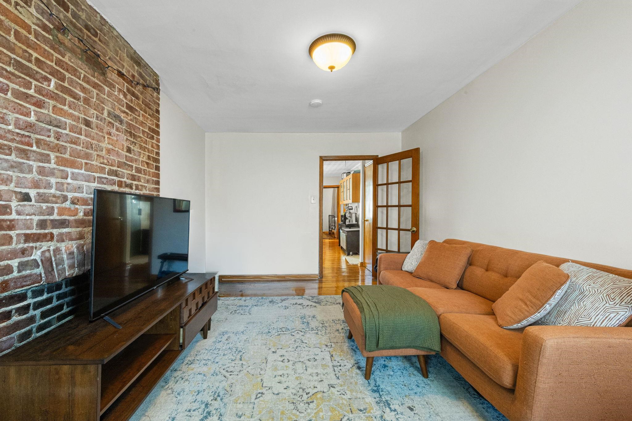 339 PARK AVE Unit: C