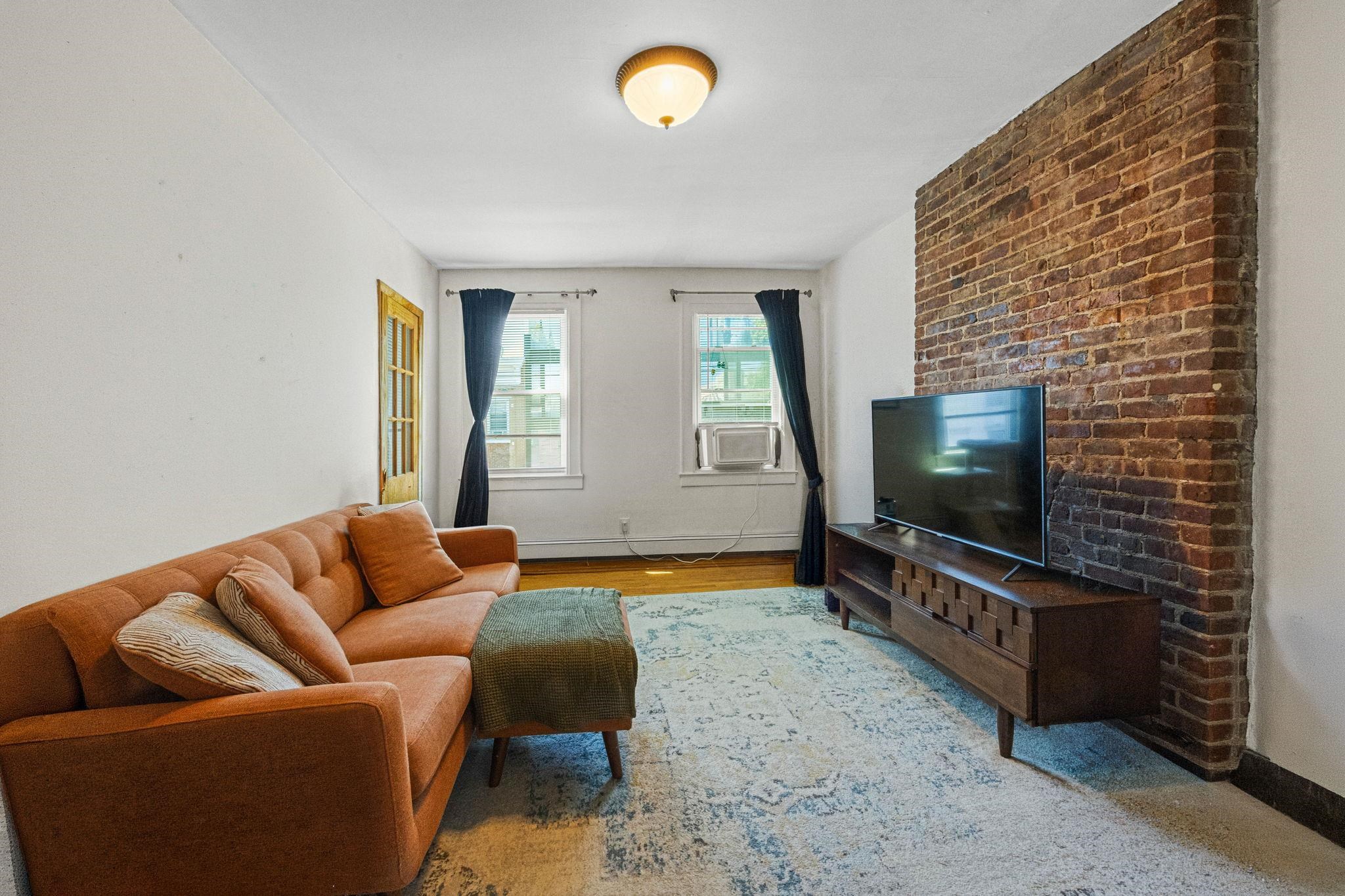339 PARK AVE Unit: C