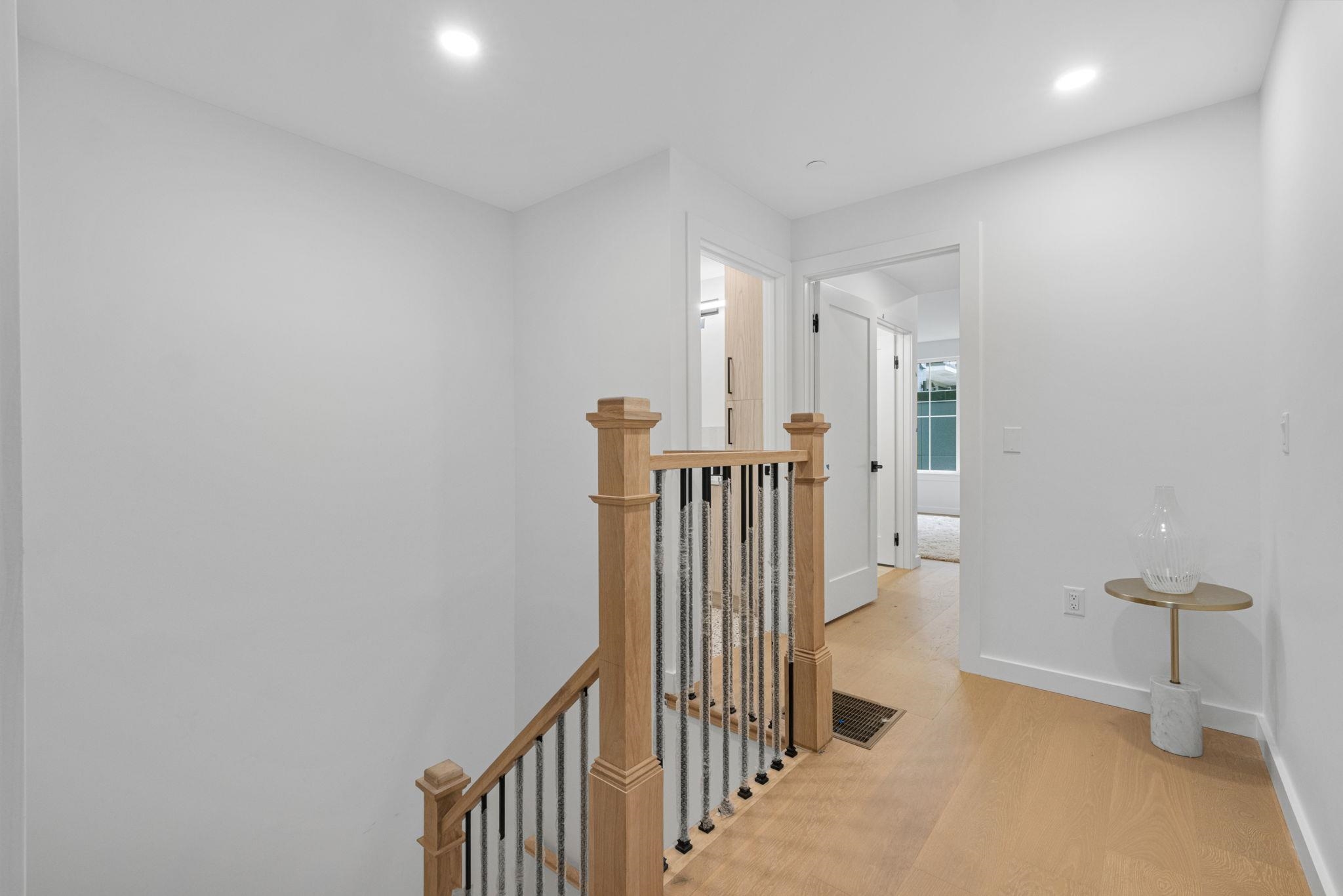 318 BARROW ST Unit: 1