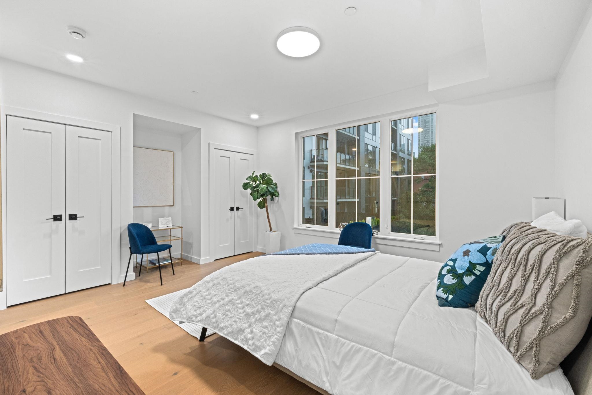 316 BARROW ST Unit: 2