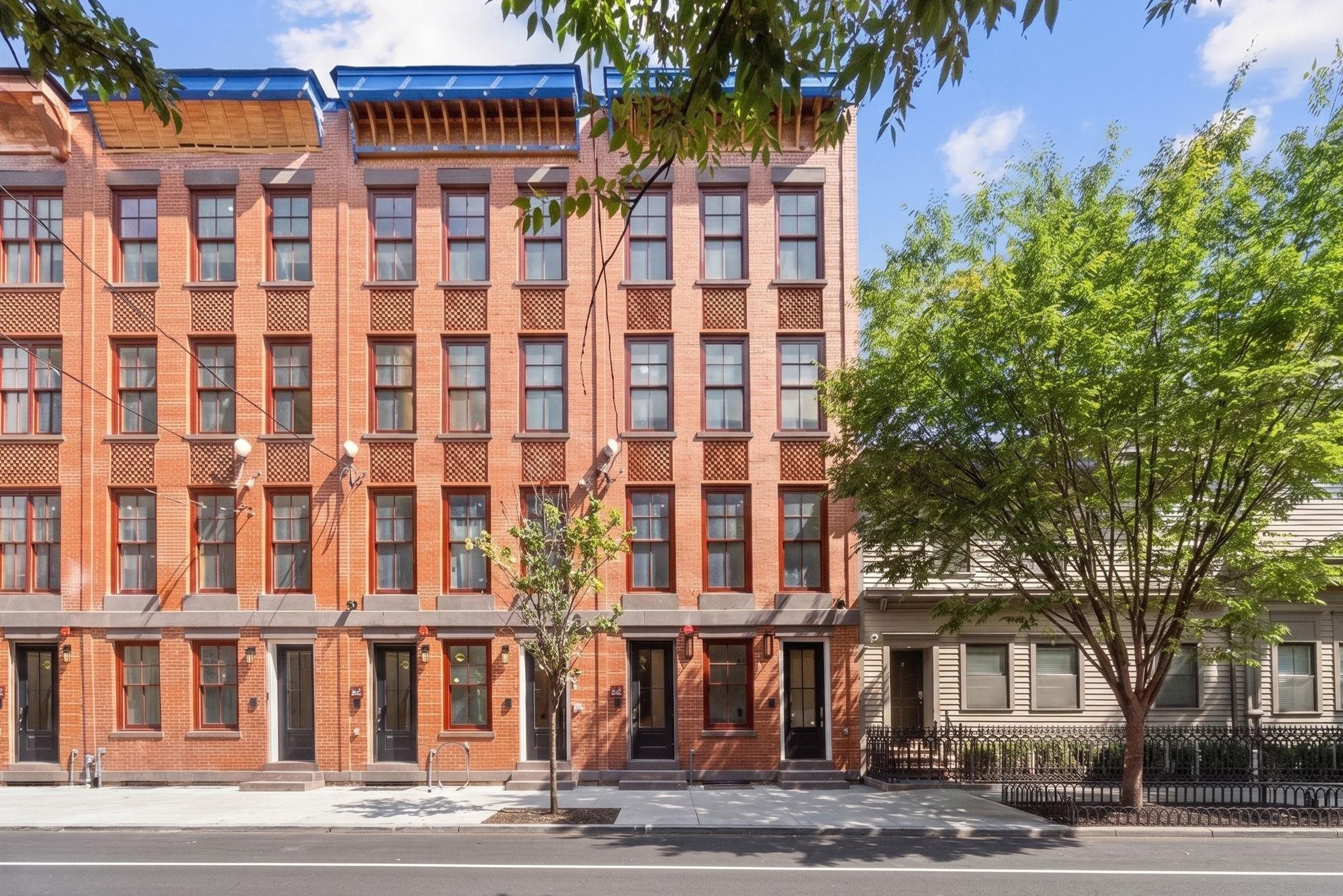 316 BARROW ST Unit: 2
