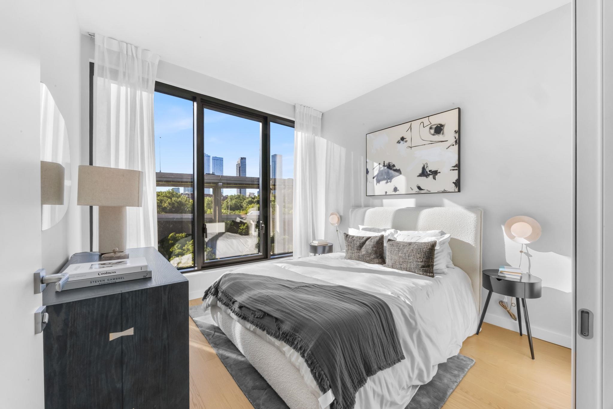 387 8TH ST Unit: 2G