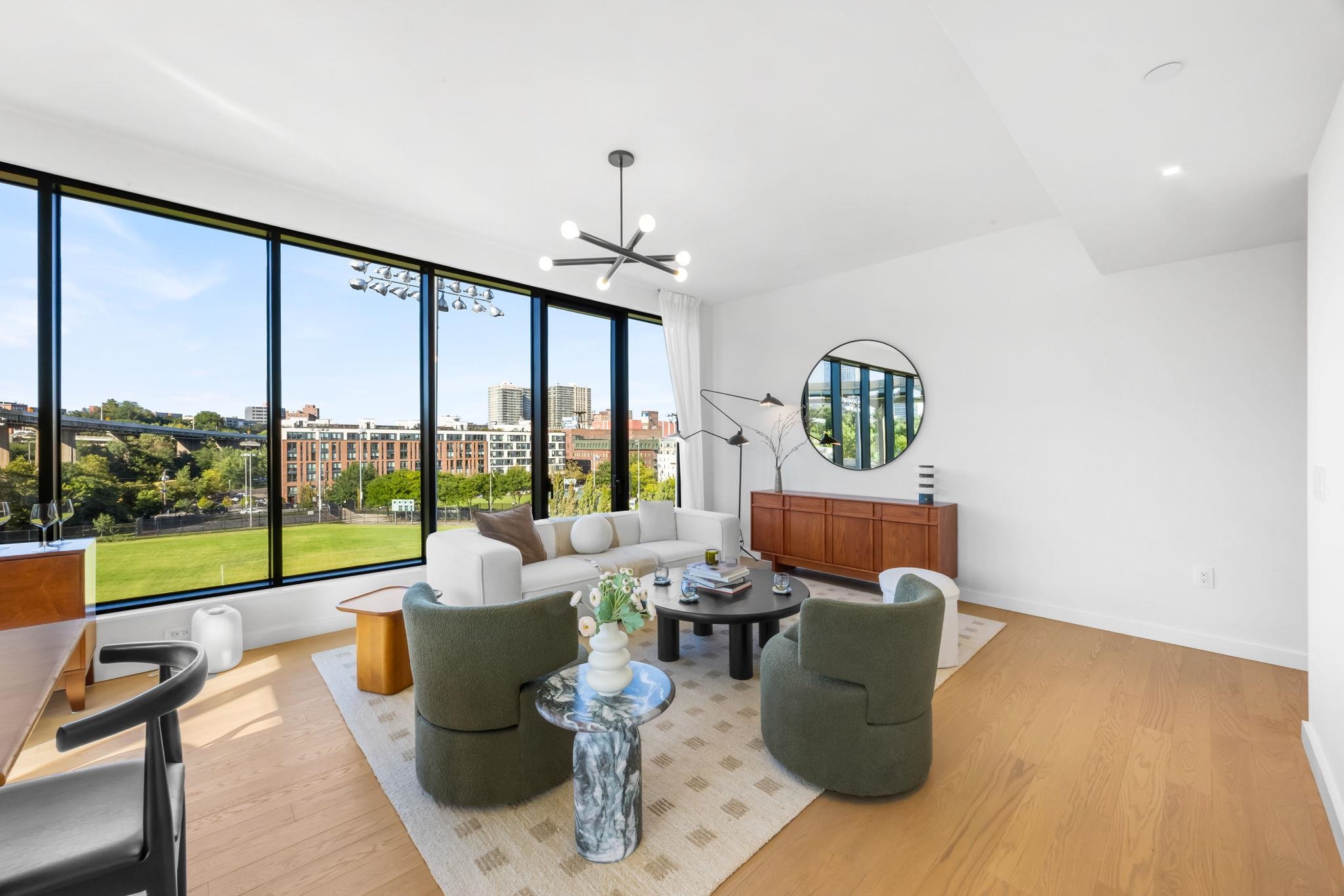 387 8TH ST Unit: 2G