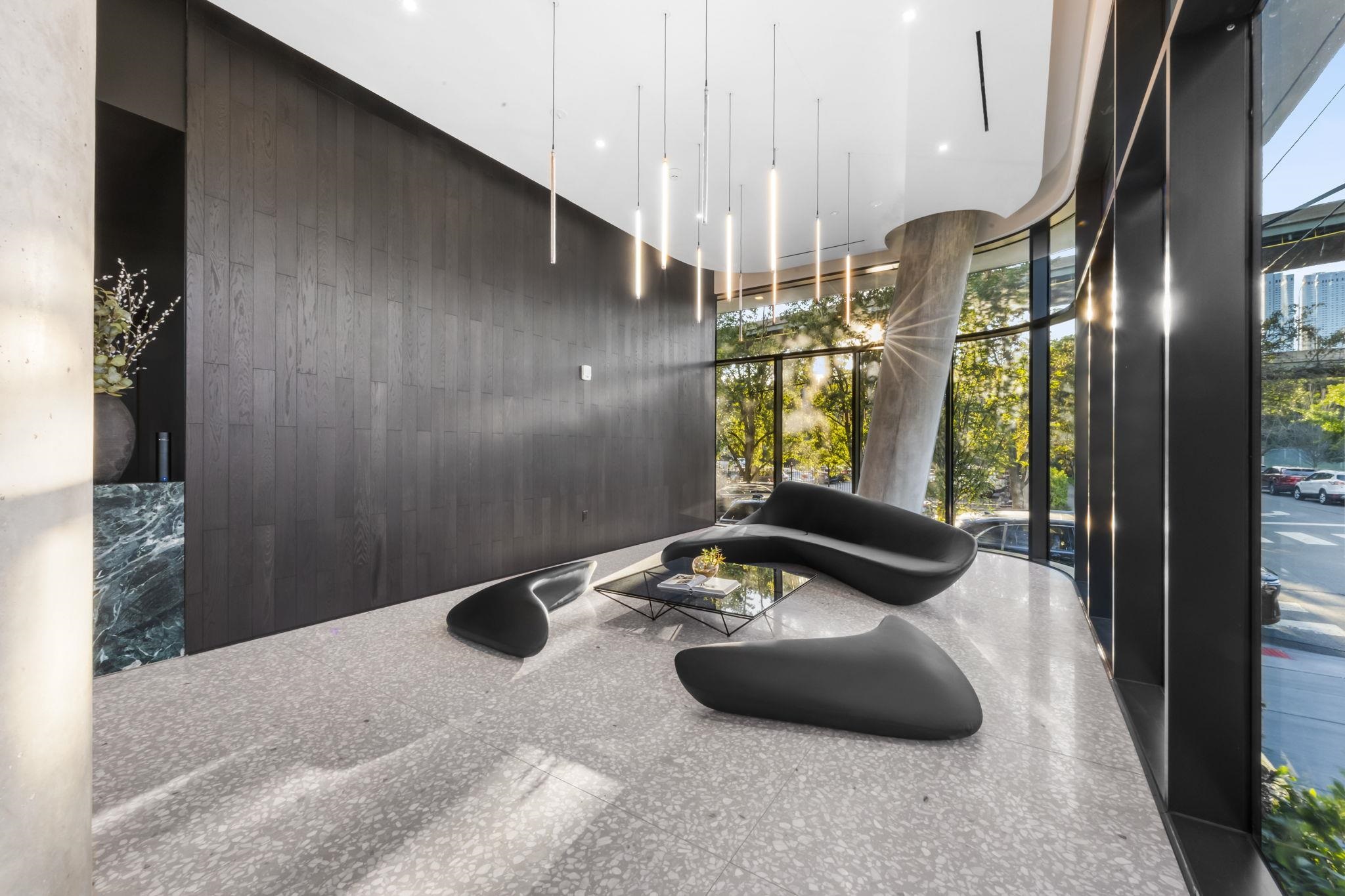 387 8TH ST Unit: 2G