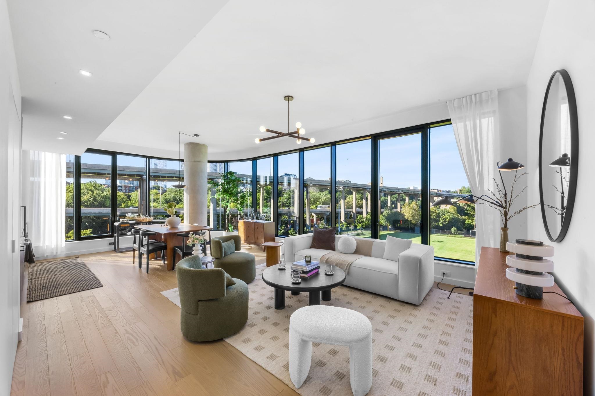 387 8TH ST Unit: 4i