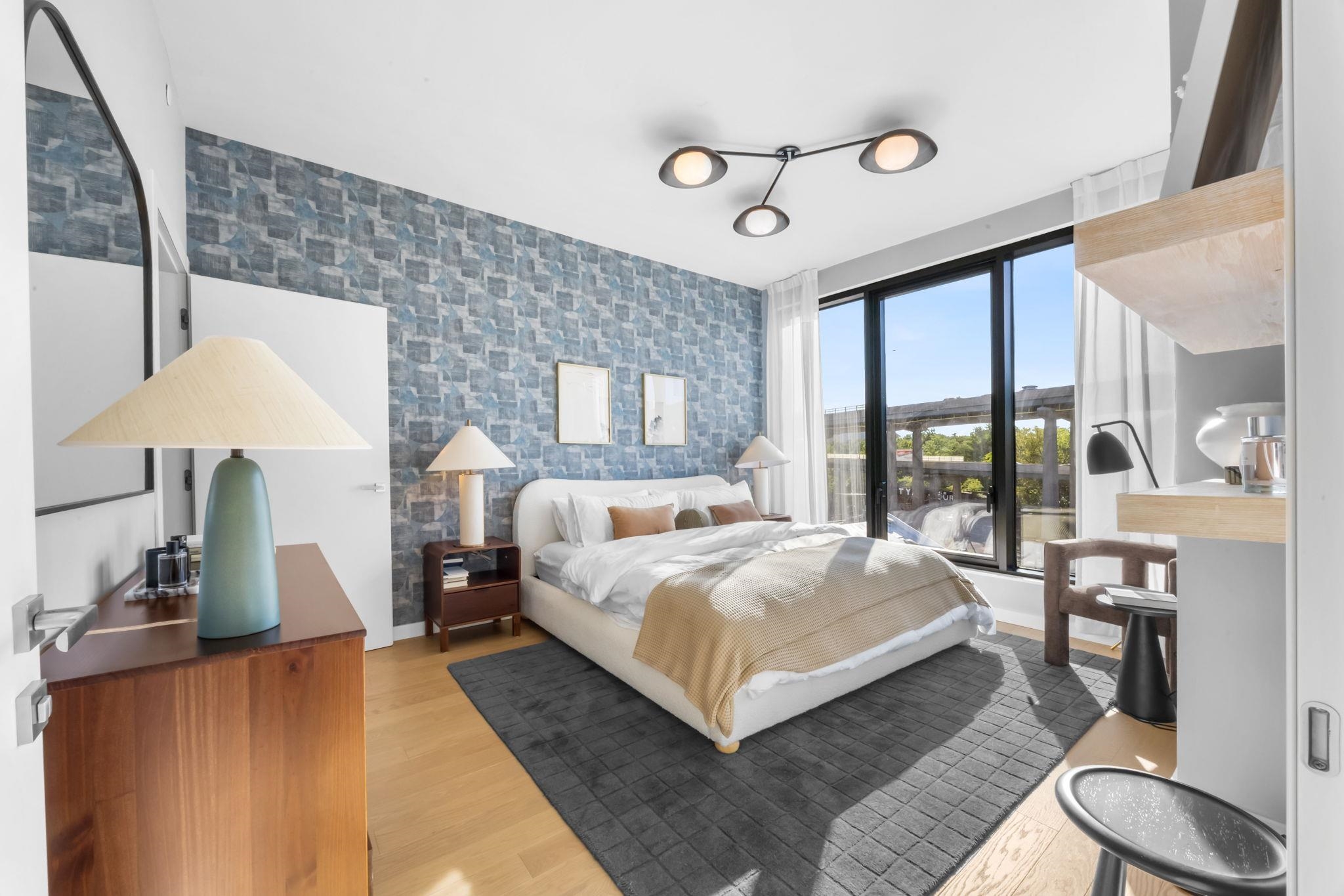 387 8TH ST Unit: 8Z