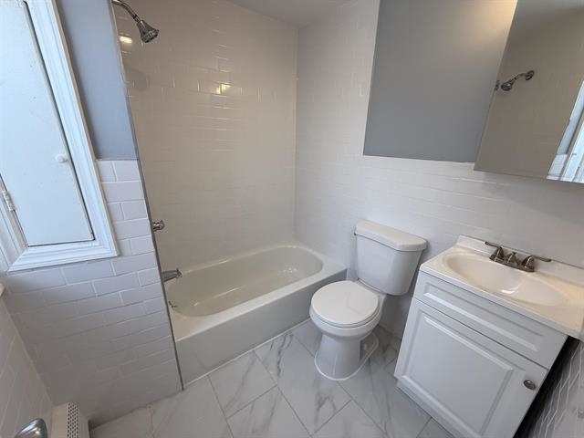 900 BERGENLINE AVE Unit: 7