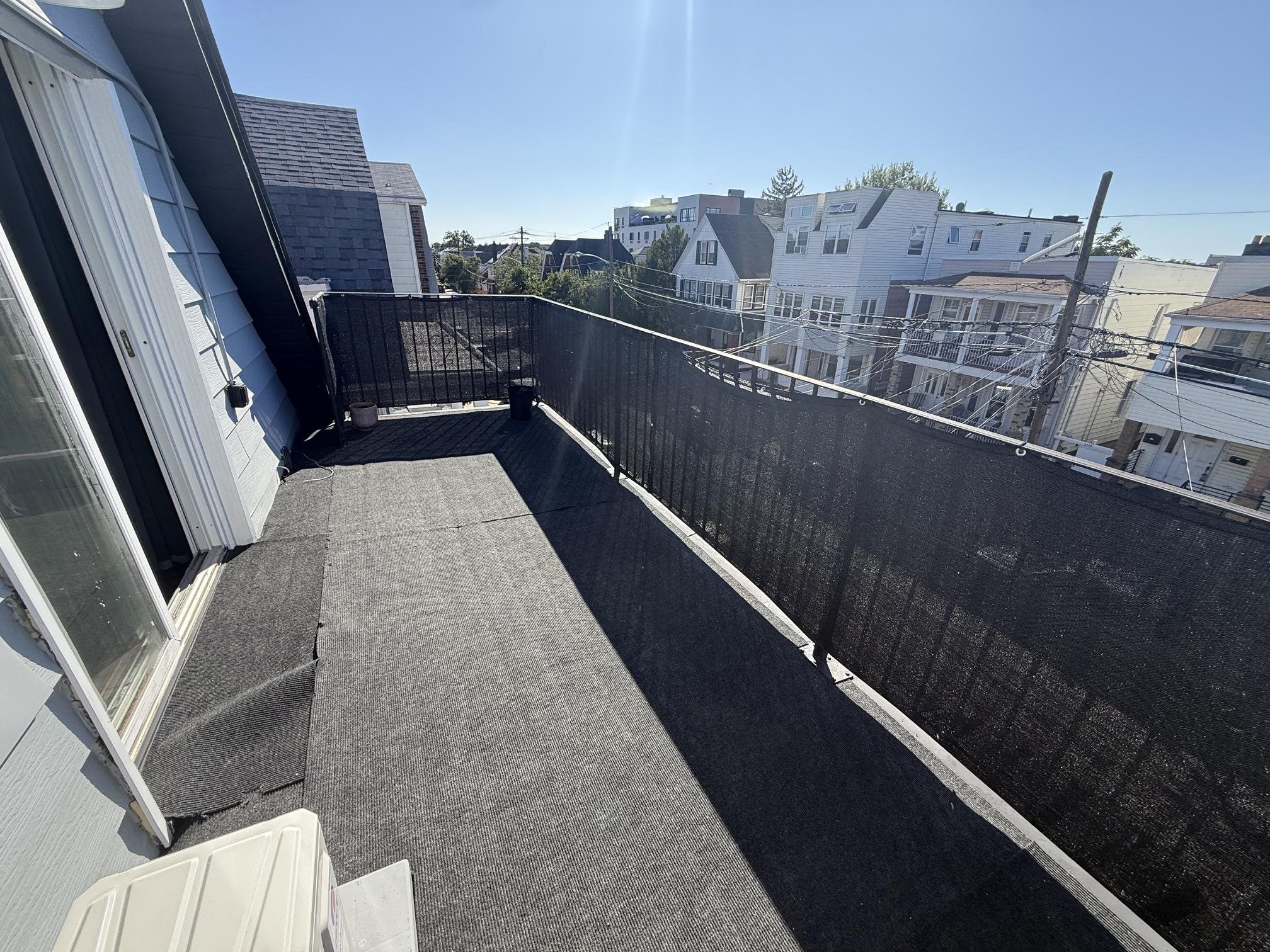 8516 3RD AVE Unit: 4