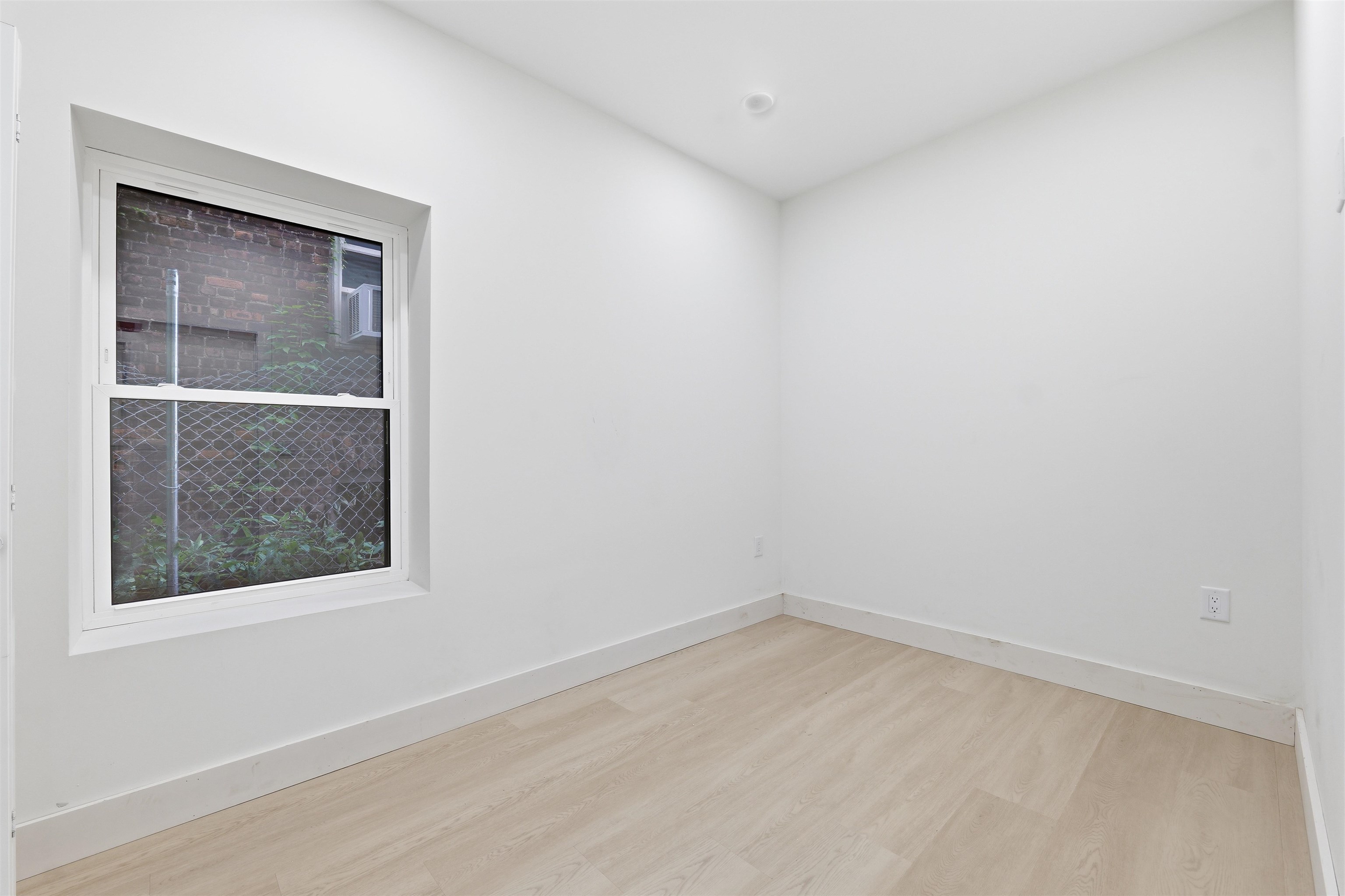 1902 JOHN F KENNEDY BLVD Unit: 1