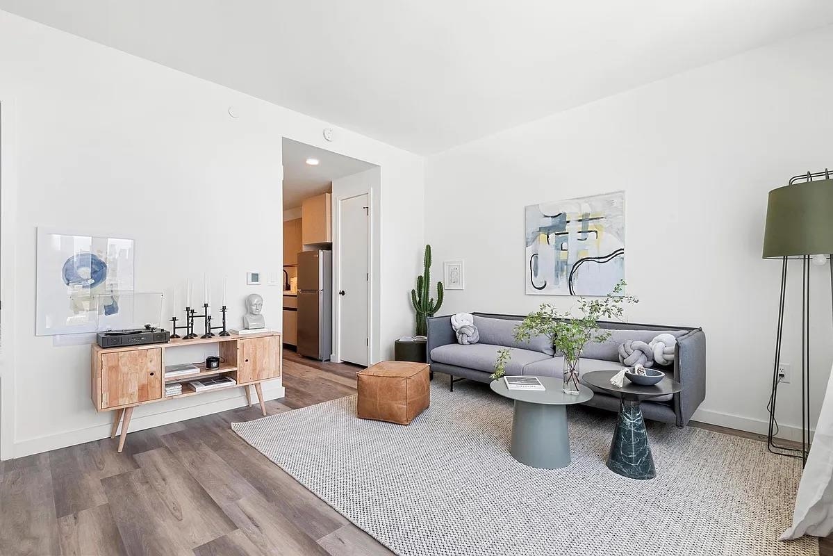 55 JORDAN AVE Unit: 511