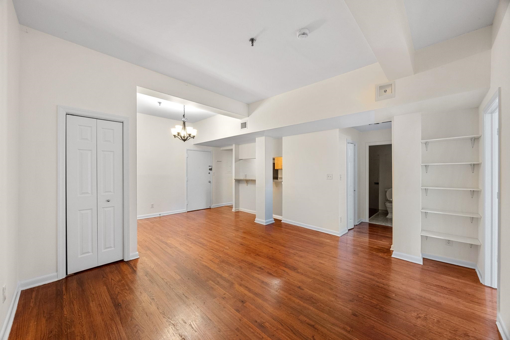 227 CHRISTOPHER COLUMBUS DR Unit: 218B