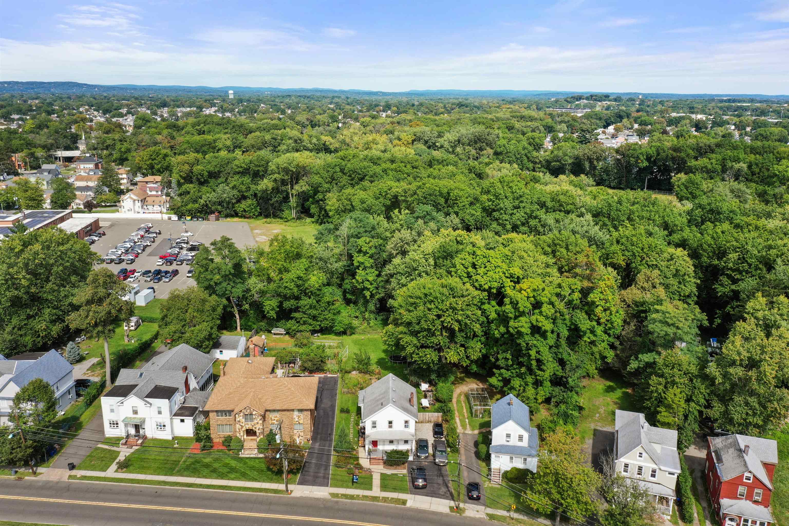414 SADDLE RIVER RD
