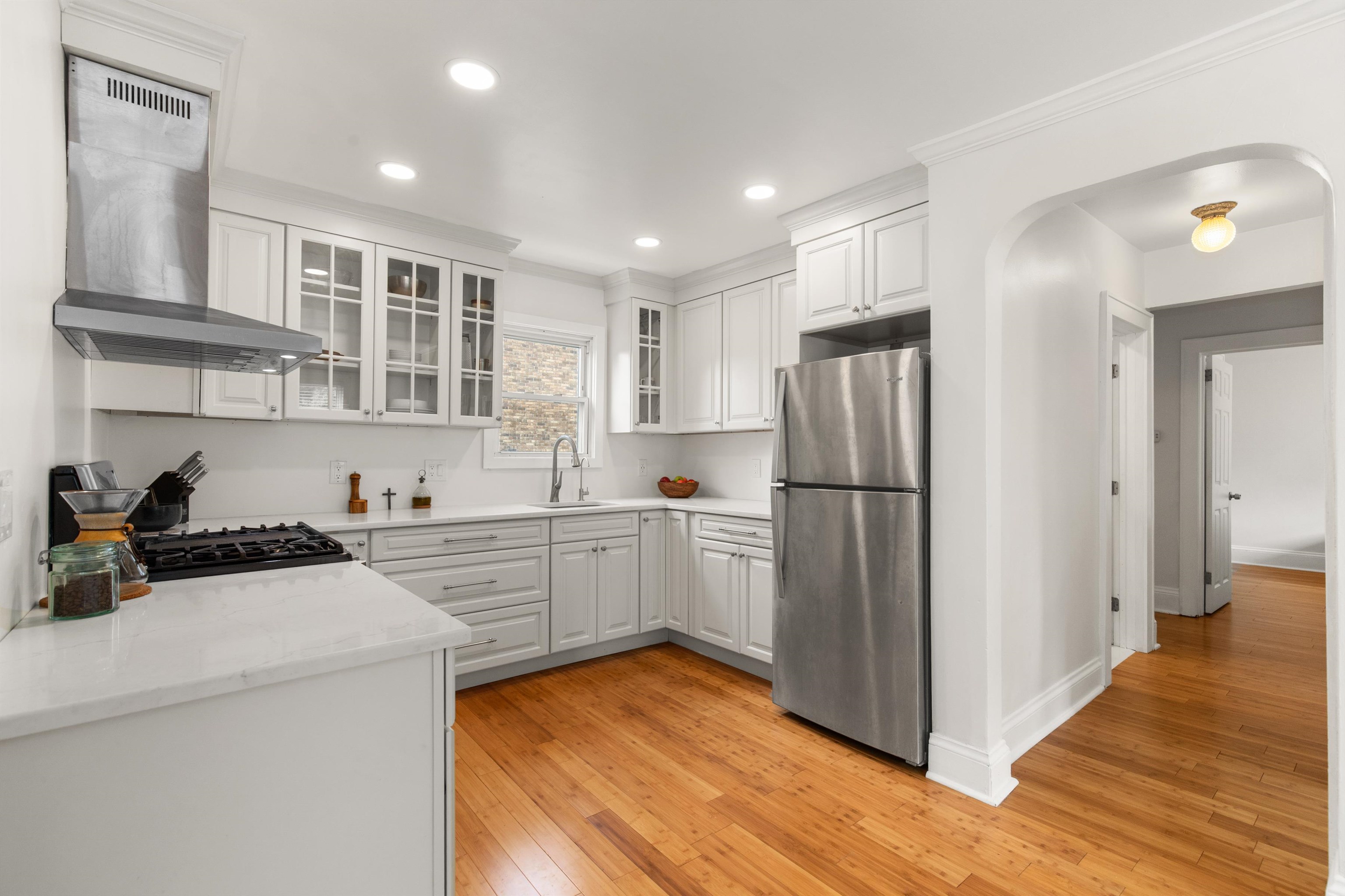 414 SADDLE RIVER RD