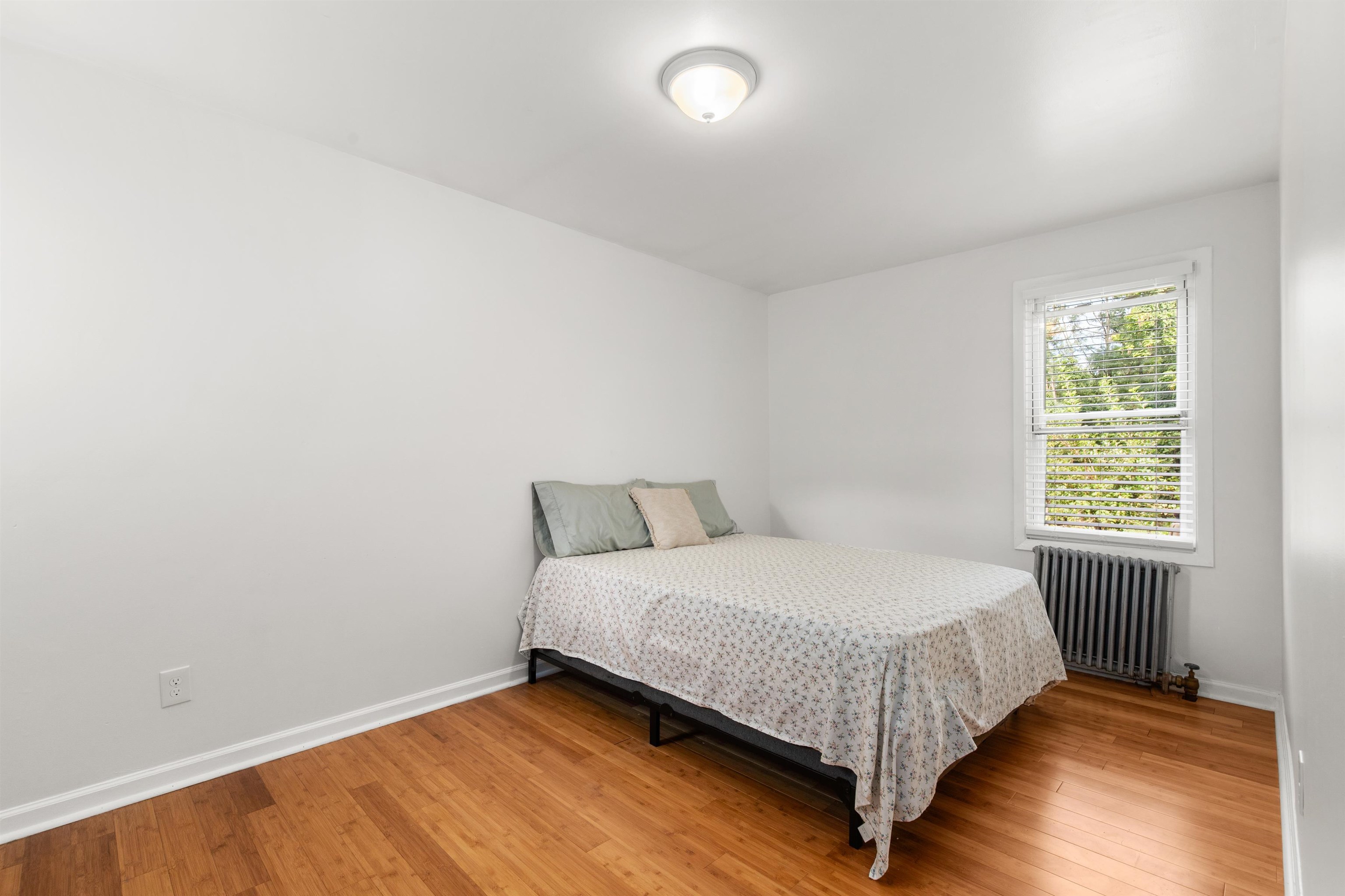 414 SADDLE RIVER RD