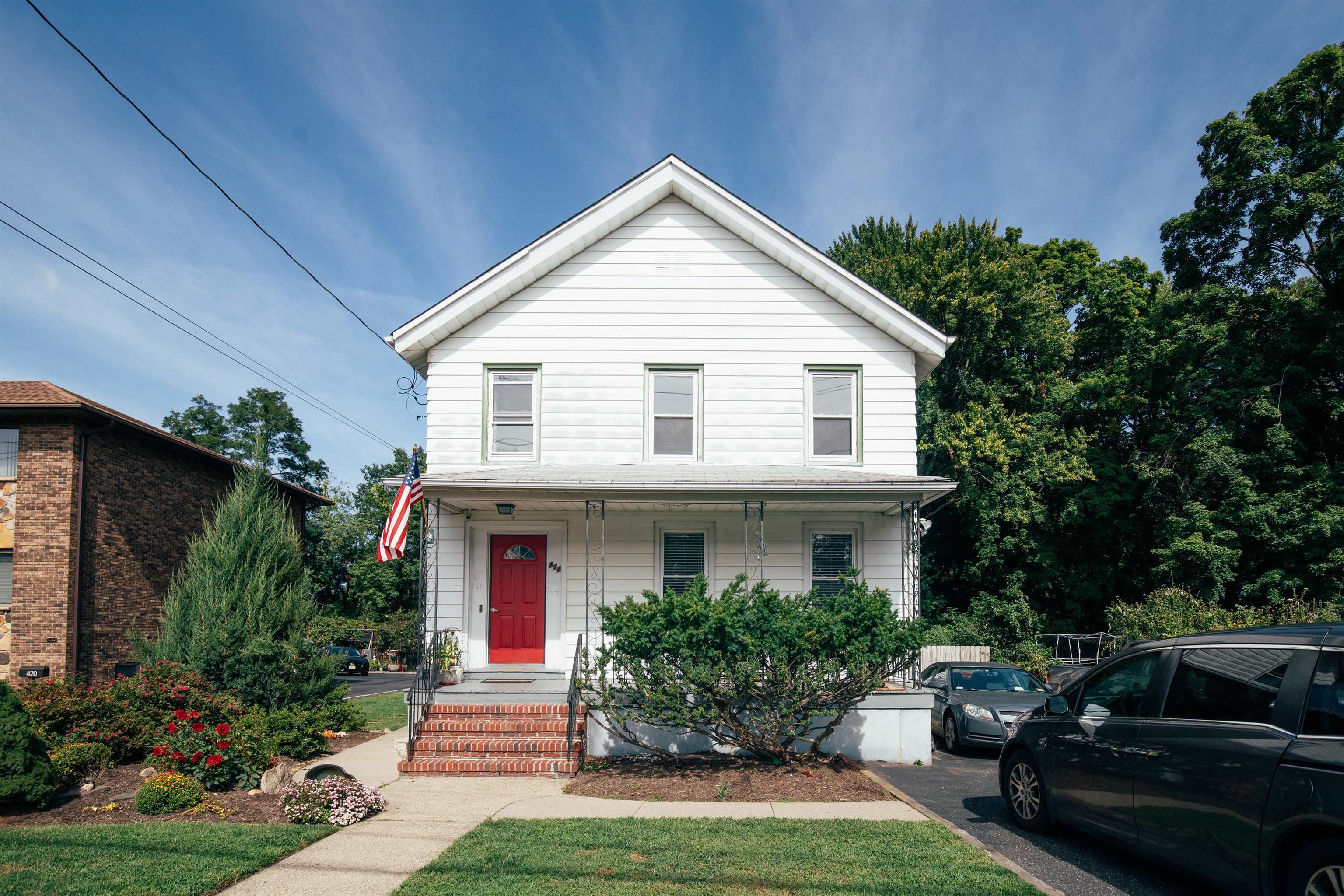 414 SADDLE RIVER RD