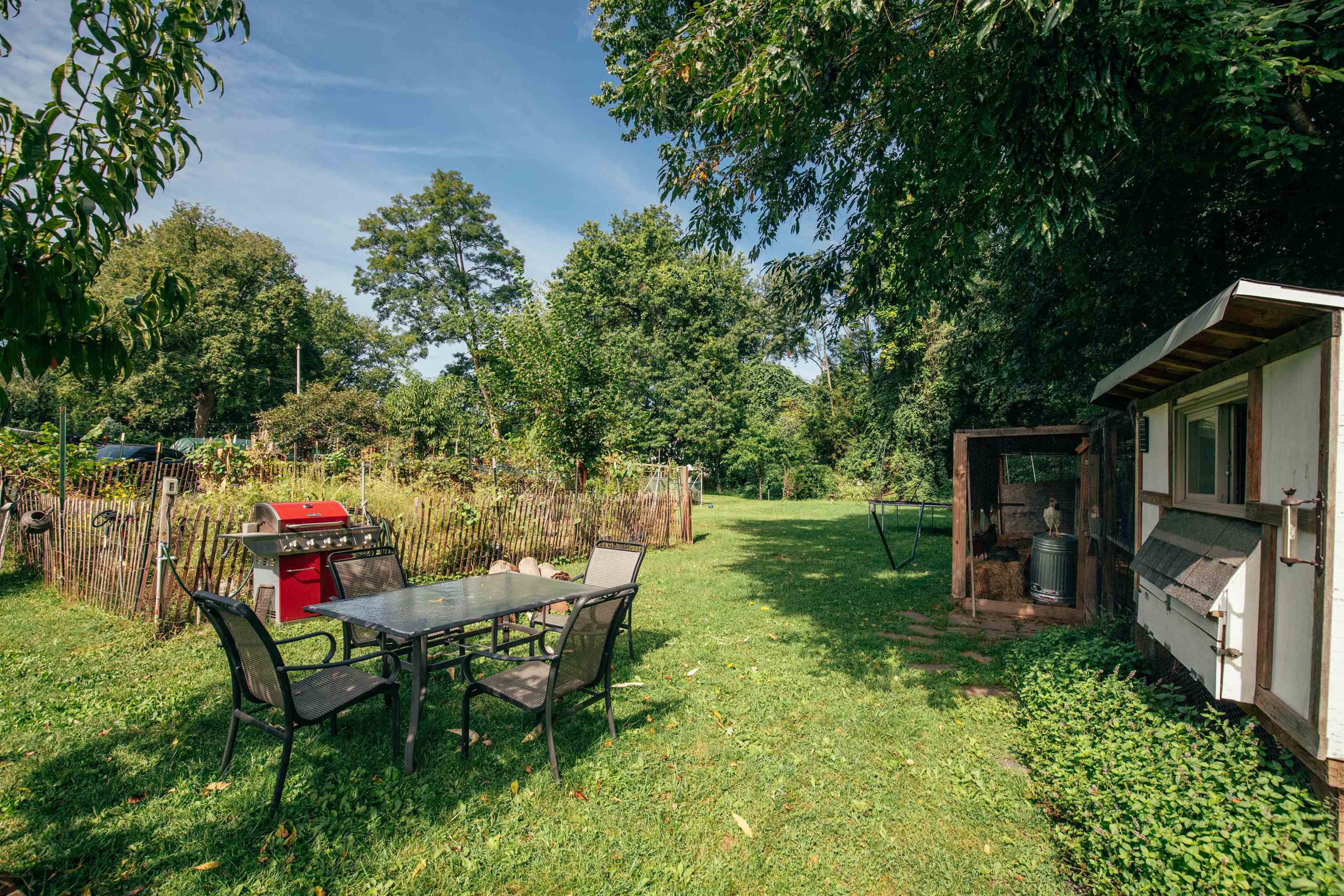 414 SADDLE RIVER RD