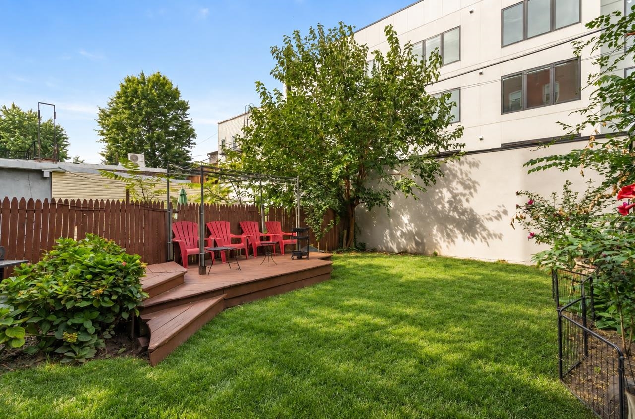 477 PALISADE AVE Unit: 1
