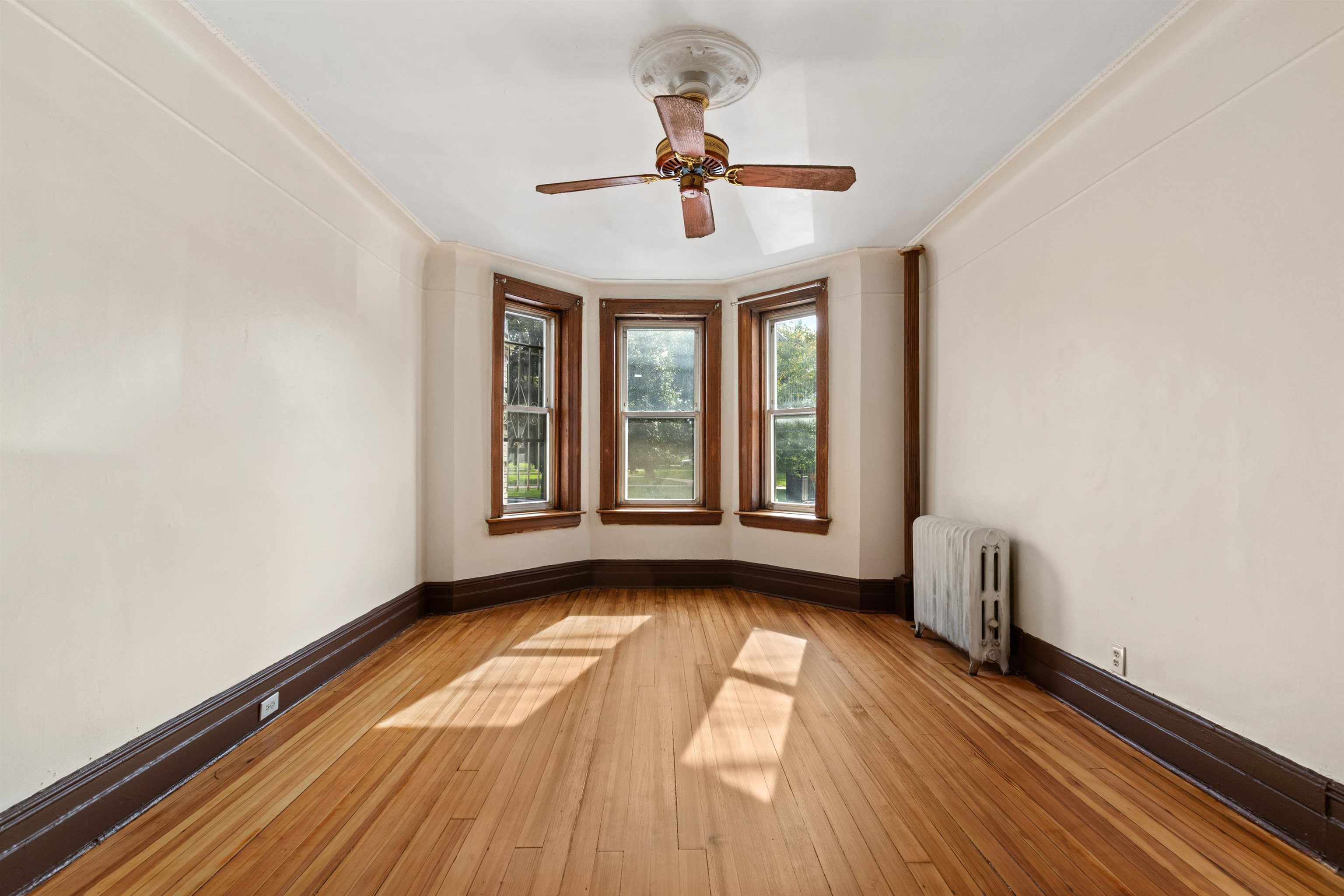 477 PALISADE AVE Unit: 1