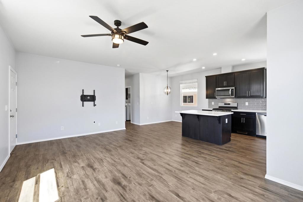 9395 Harritt Rd 3