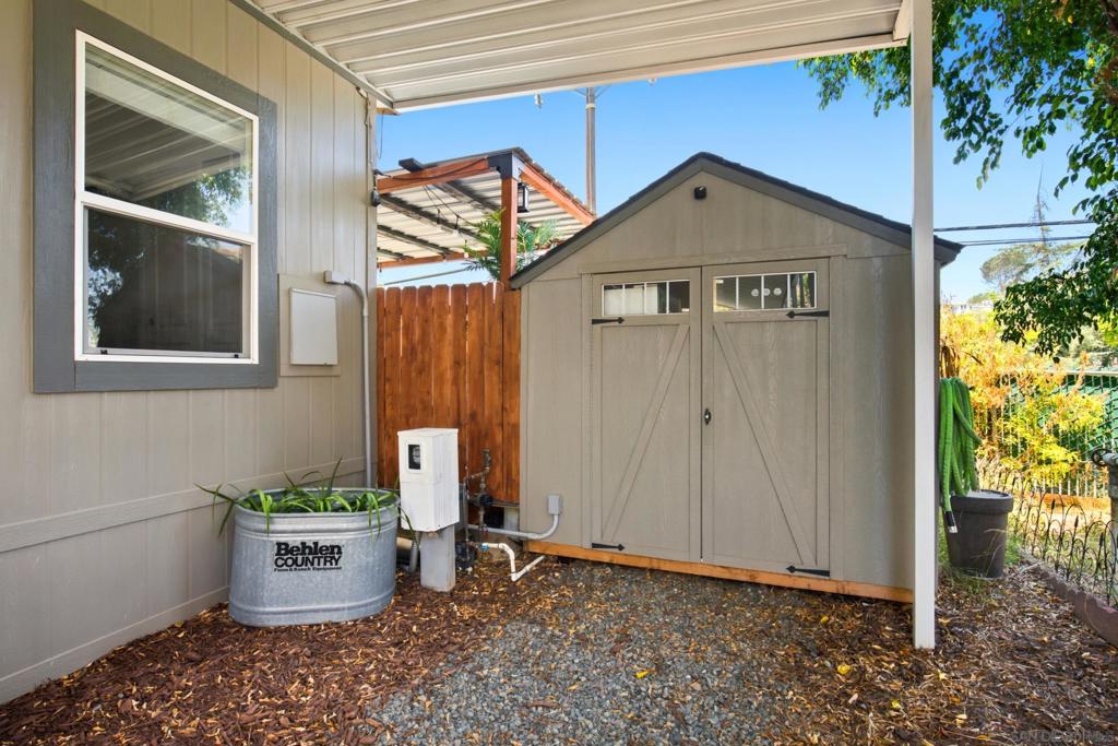 9395 Harritt Rd 3