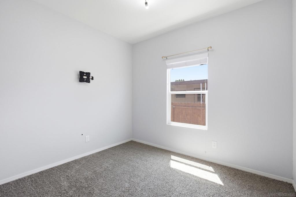 9395 Harritt Rd 3