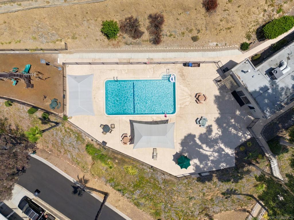 9395 Harritt Rd 3