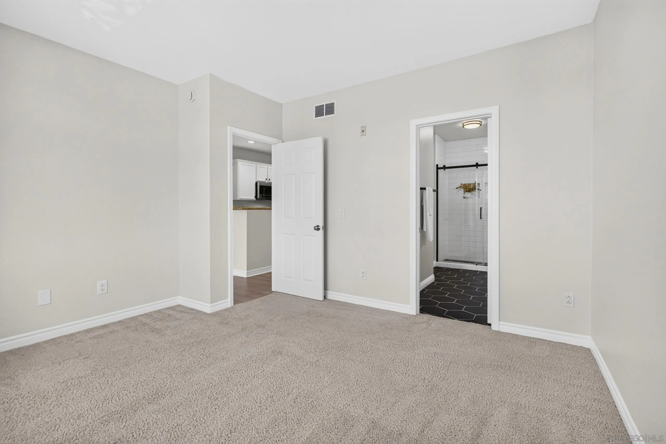 3830 Elijah Unit 426