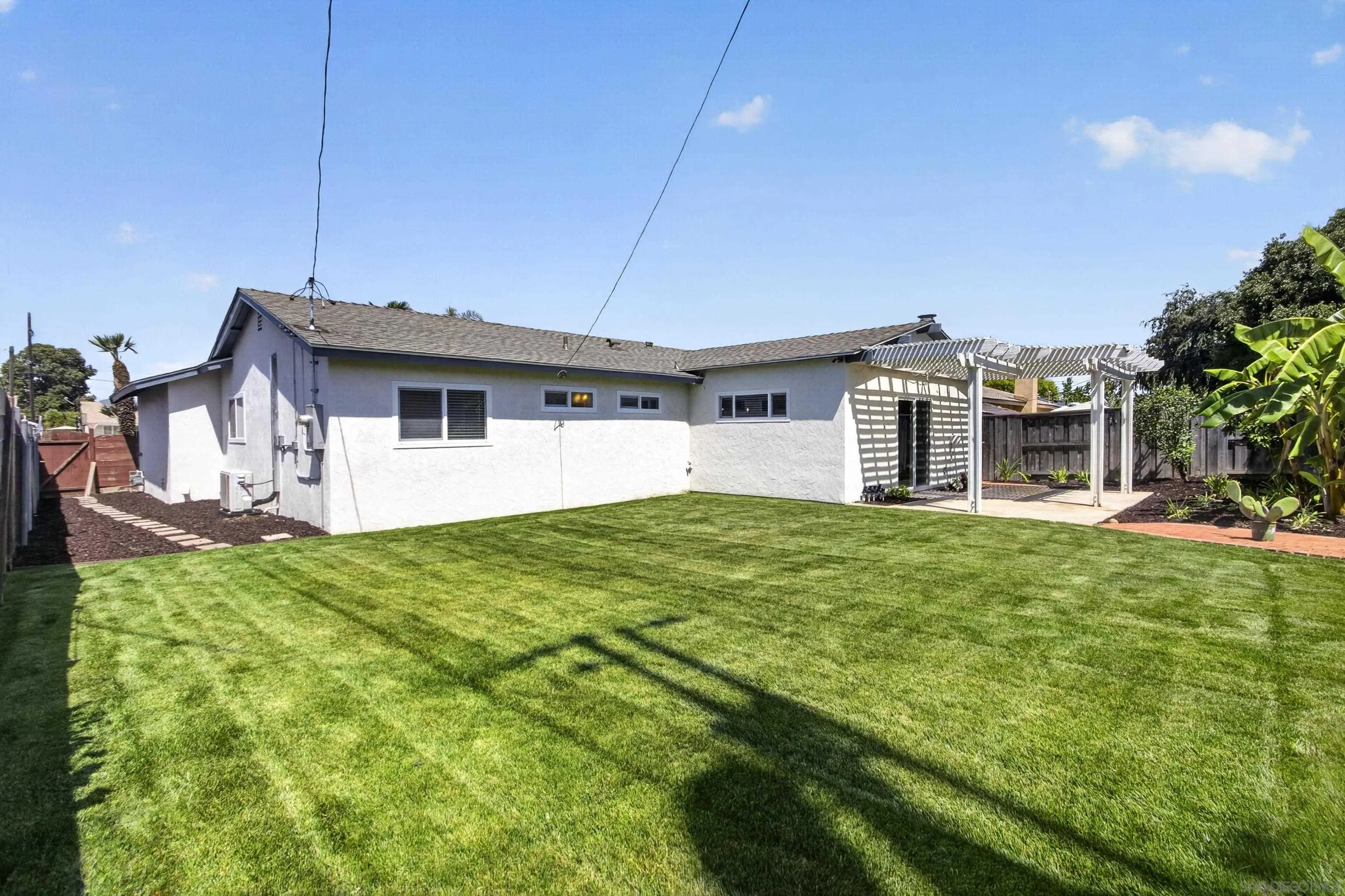 5175 Rebel Road