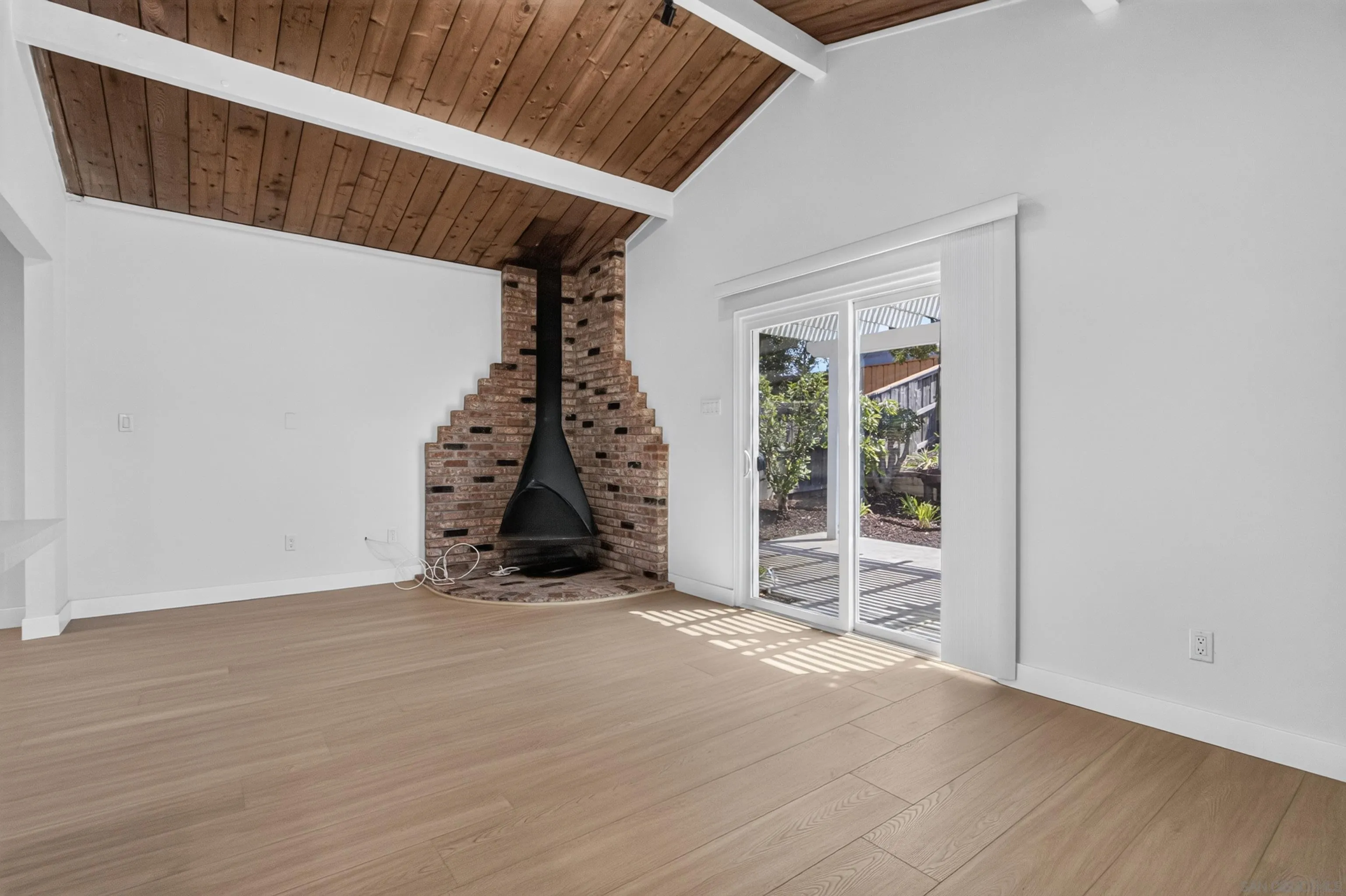 5175 Rebel Road