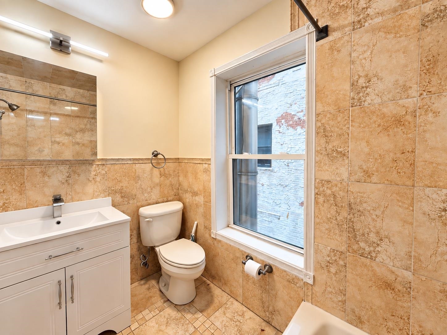 101 GREENE ST Unit: 3
