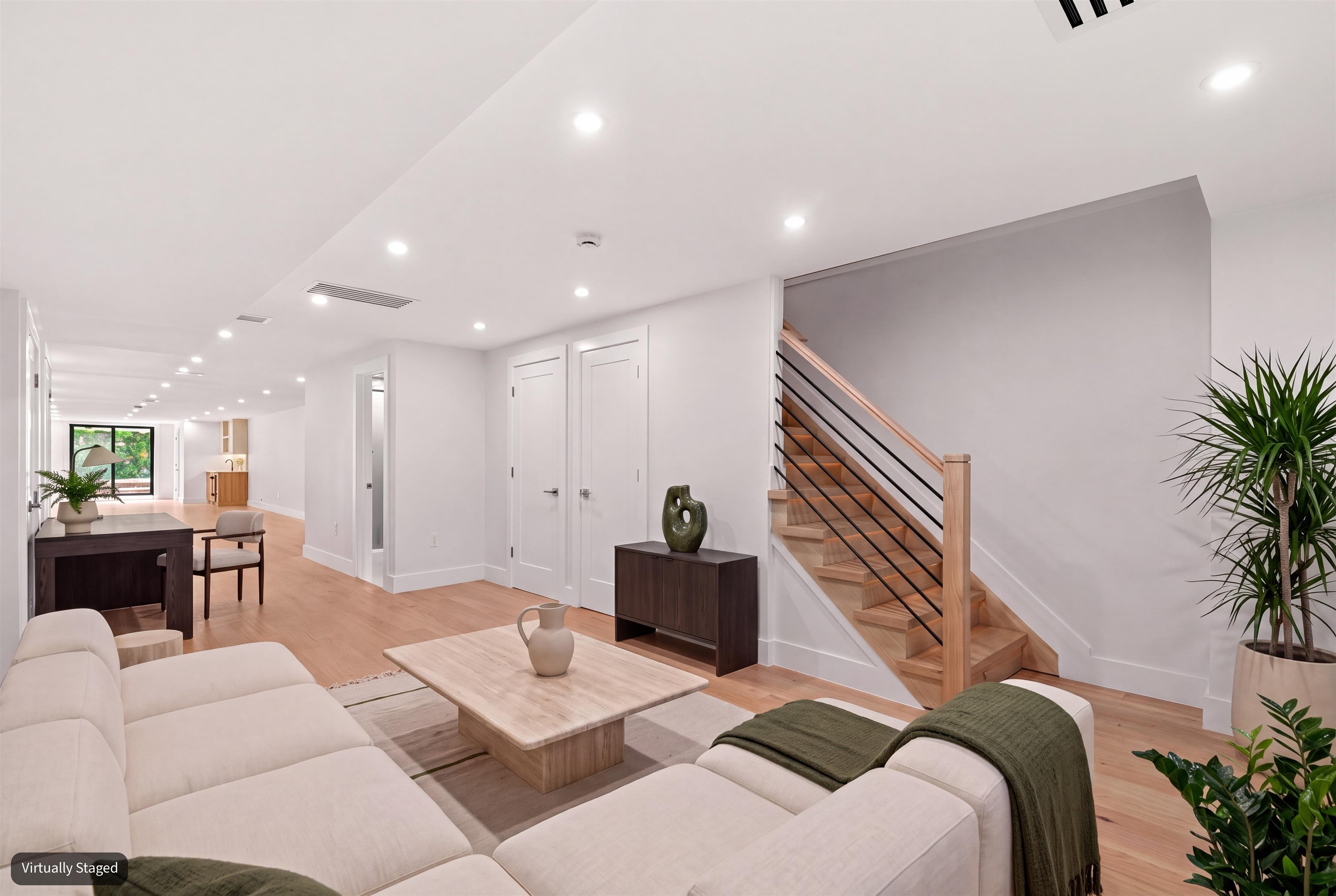 85 SHERMAN PL Unit: Residence 01