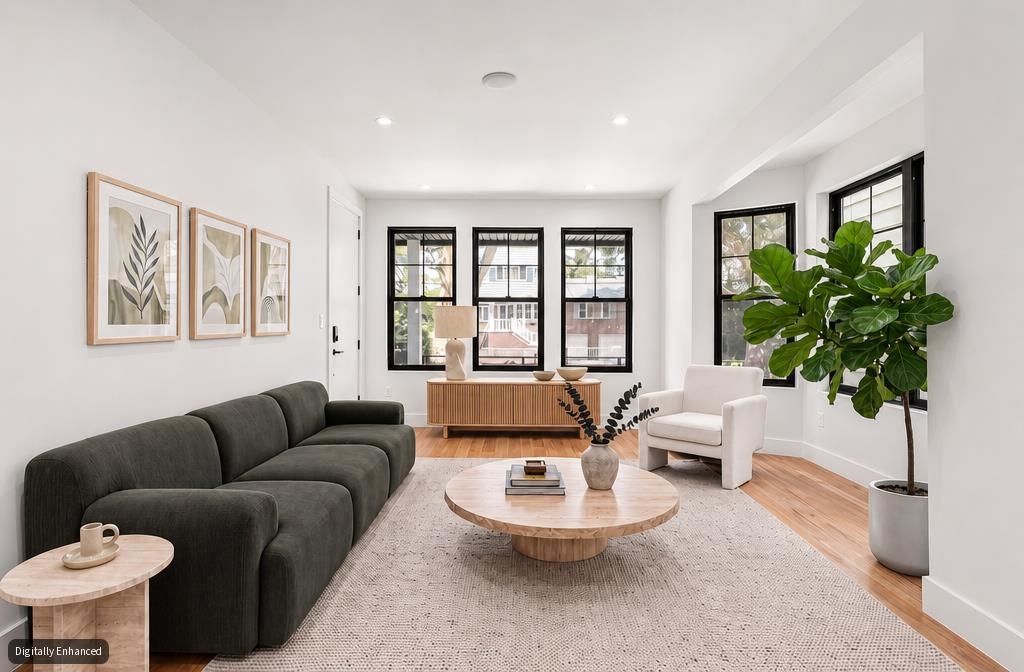 85 SHERMAN PL Unit: Residence 01