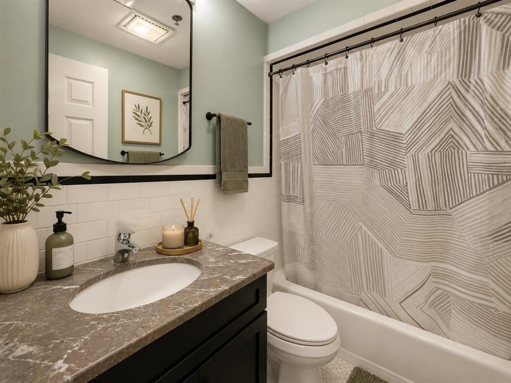 343 VARICK ST Unit: 3R