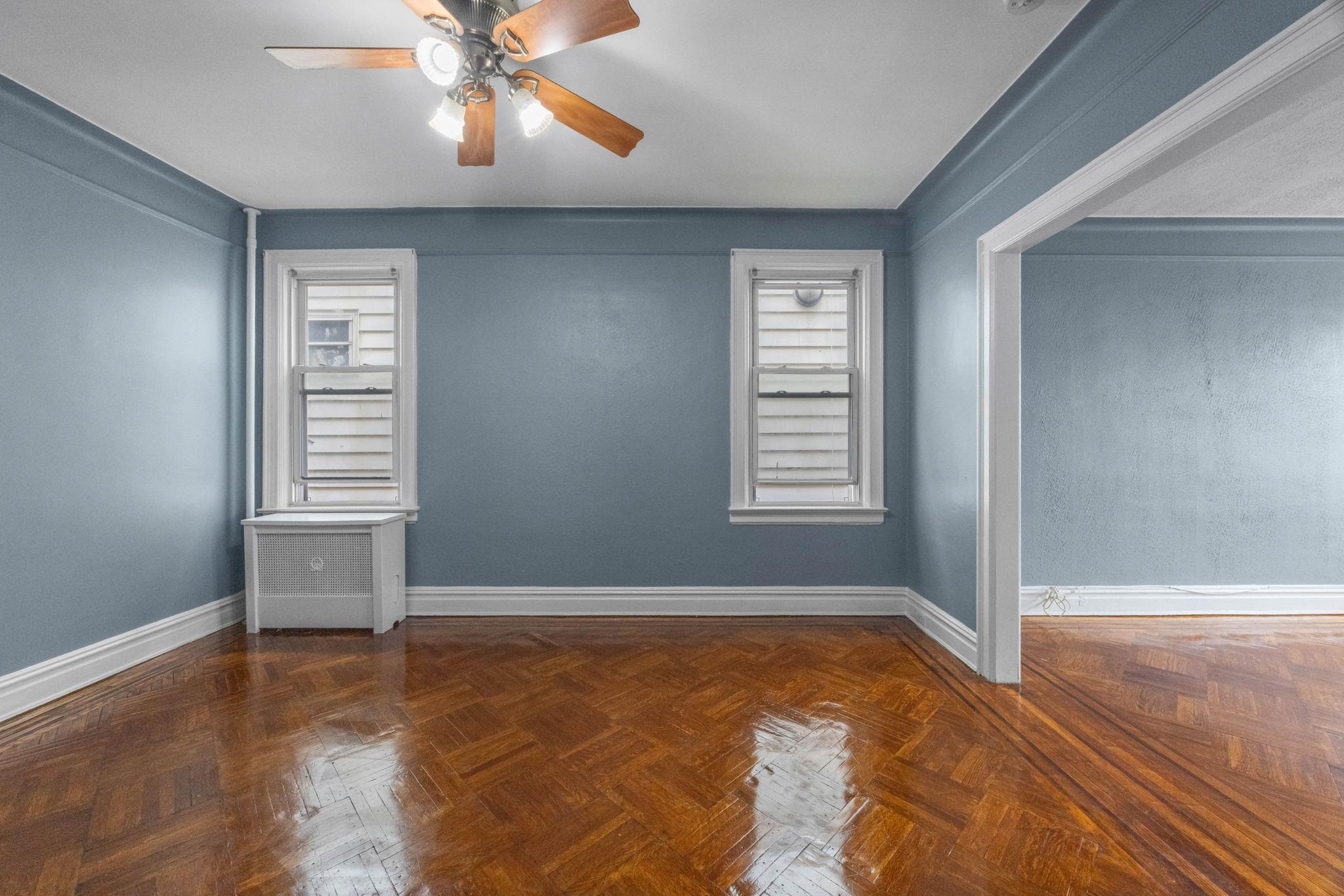 44 VAN HOUTEN AVE Unit: 1