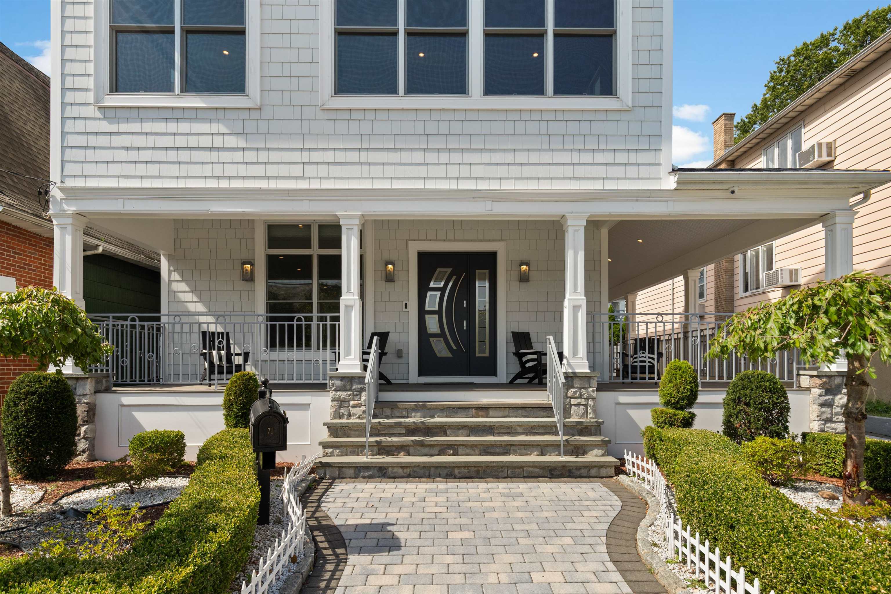 71 KING AVE